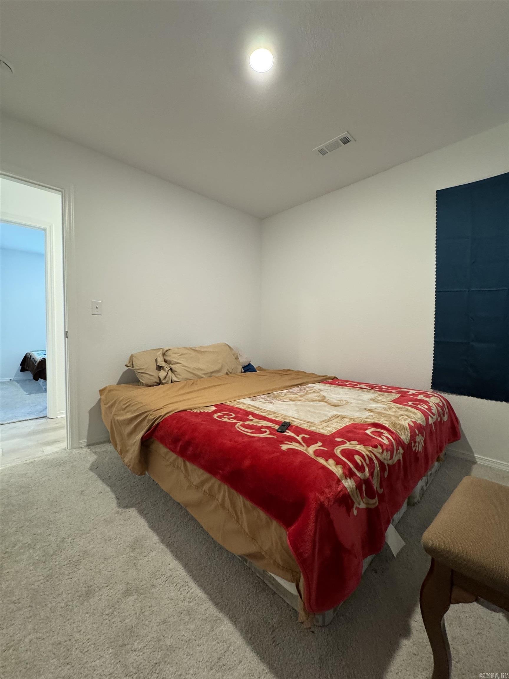 WHITE OAK CROSSING - Residential Lease