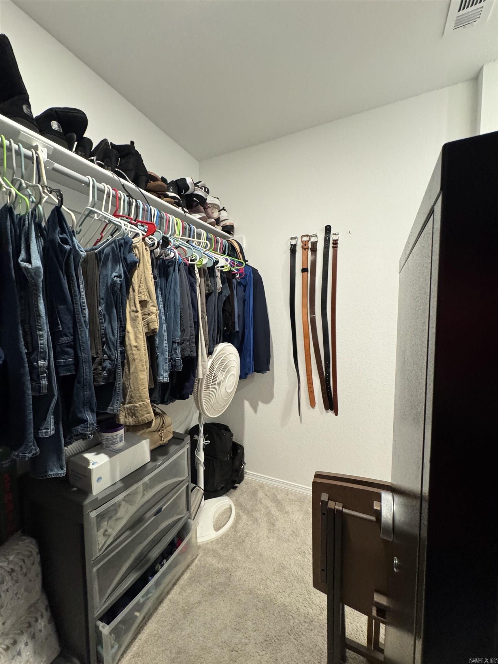 WHITE OAK CROSSING - Residential Lease