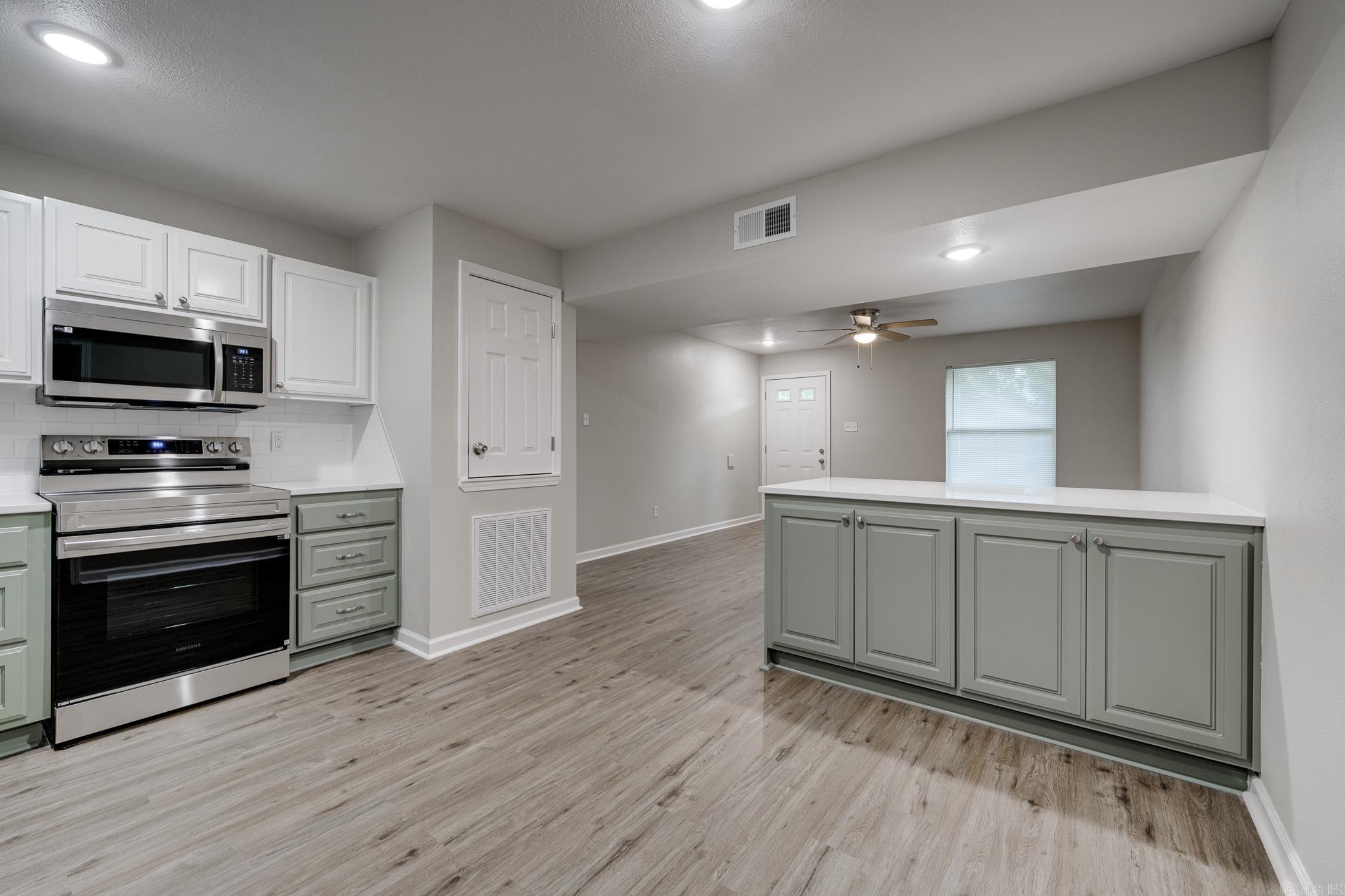THE MEADOWS - Residential