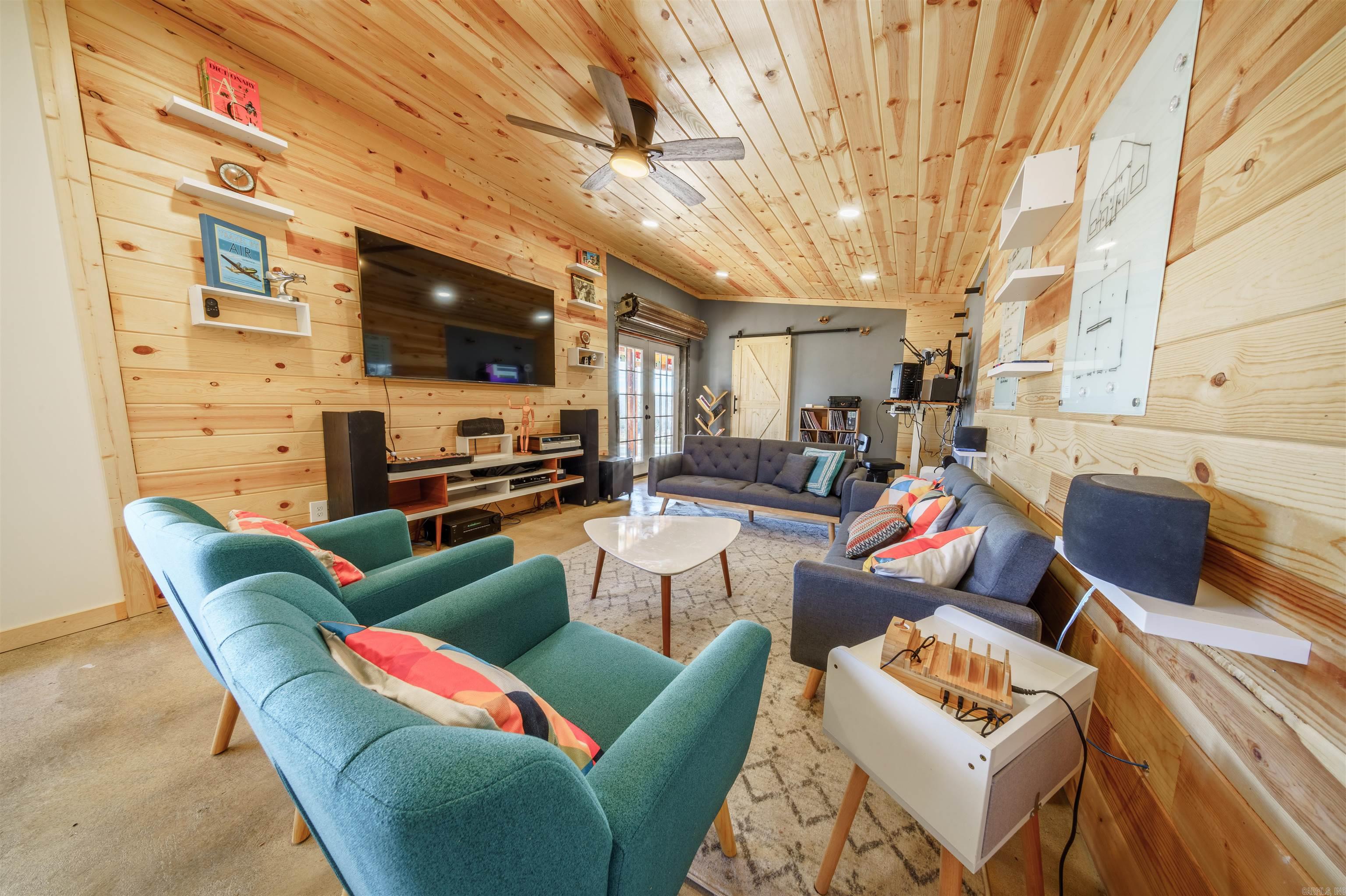 CITY OF EVENING SHADE - Residential