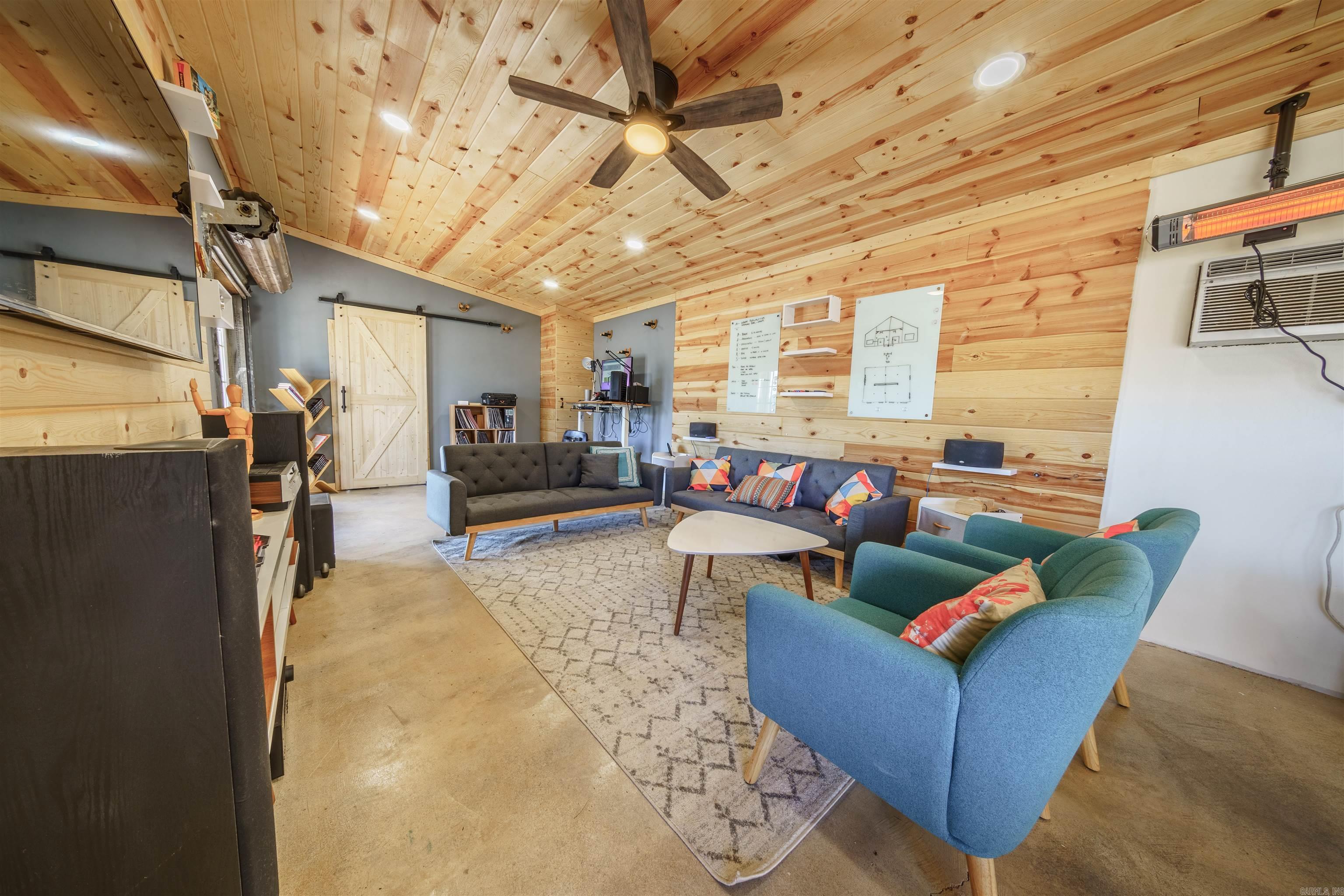 CITY OF EVENING SHADE - Residential