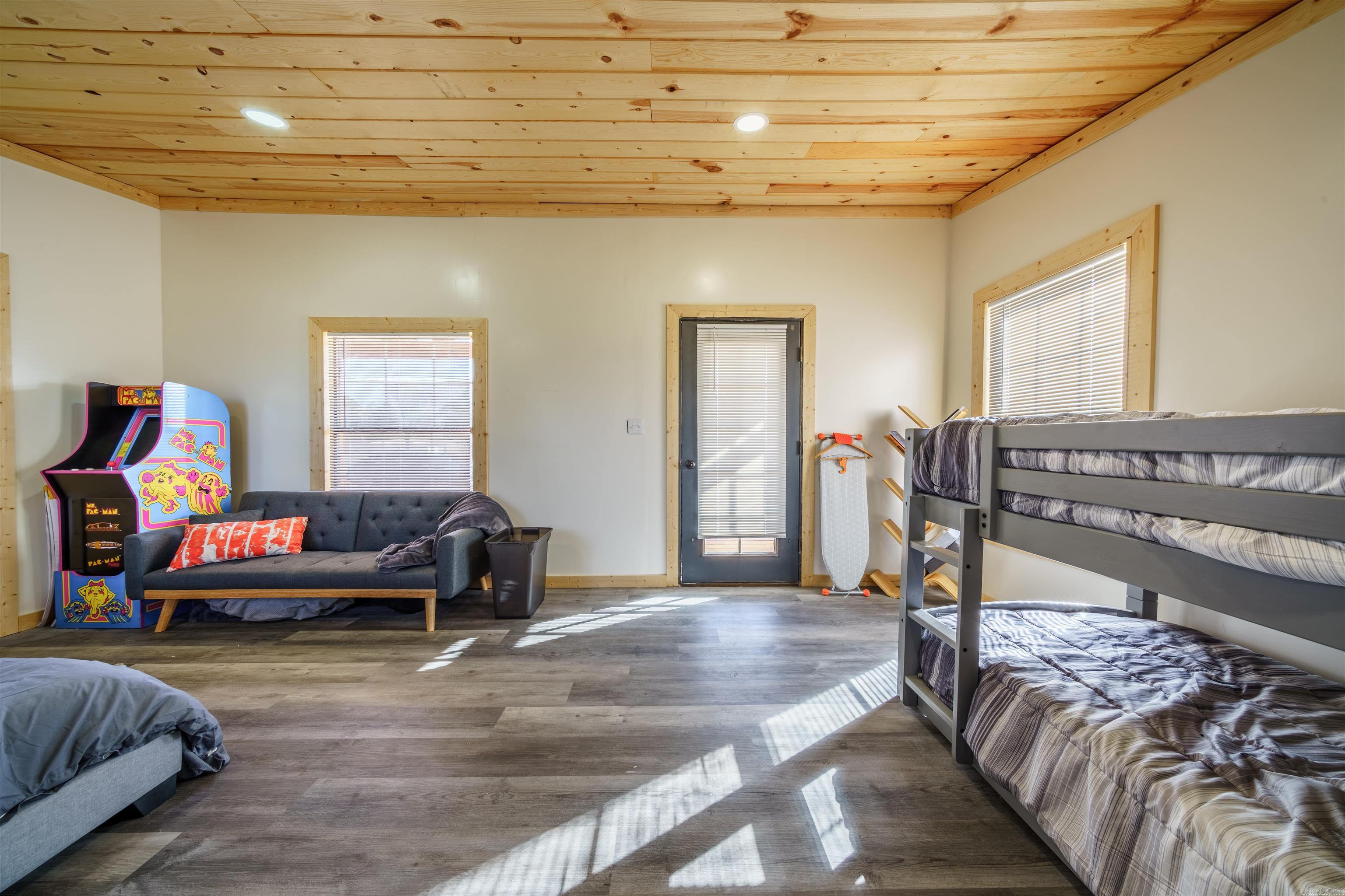 CITY OF EVENING SHADE - Residential