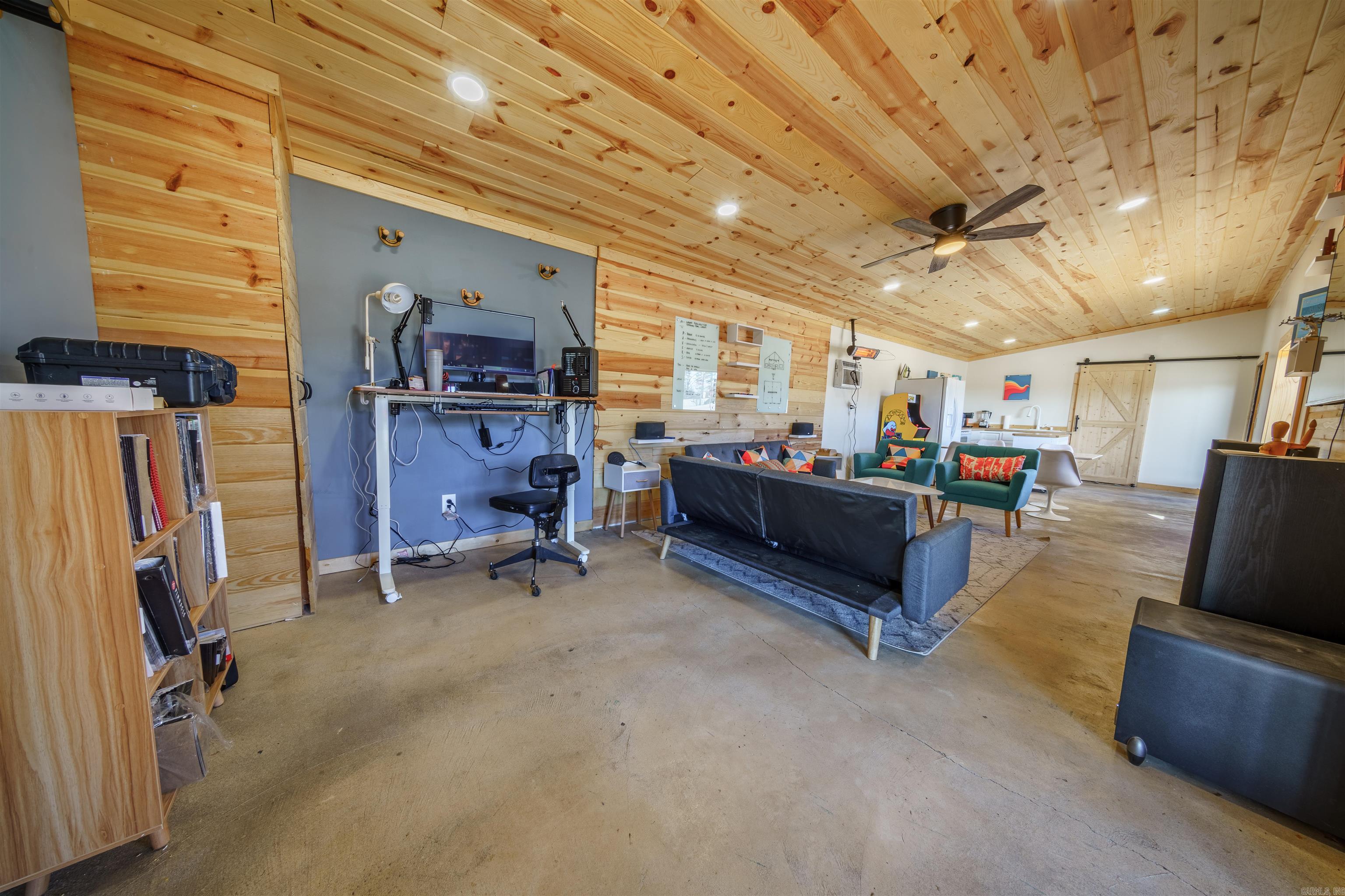 CITY OF EVENING SHADE - Residential