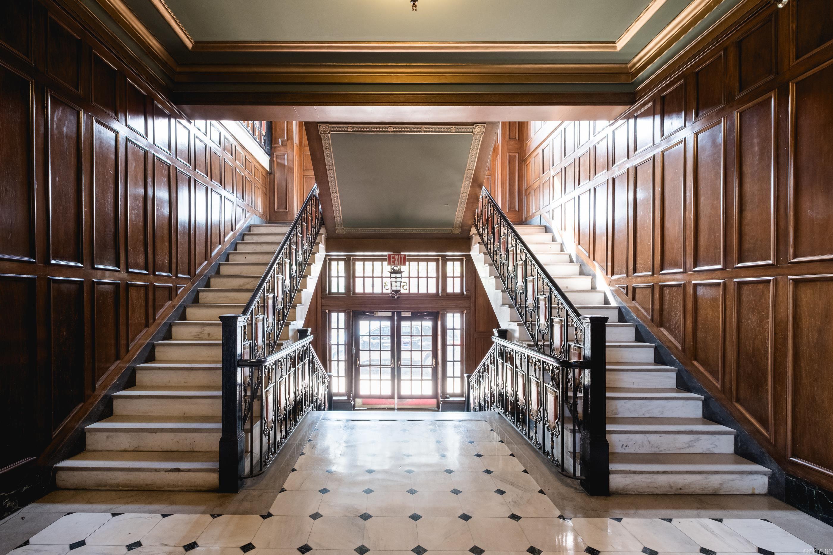 LAFAYETTE SQUARE HPR - Residential