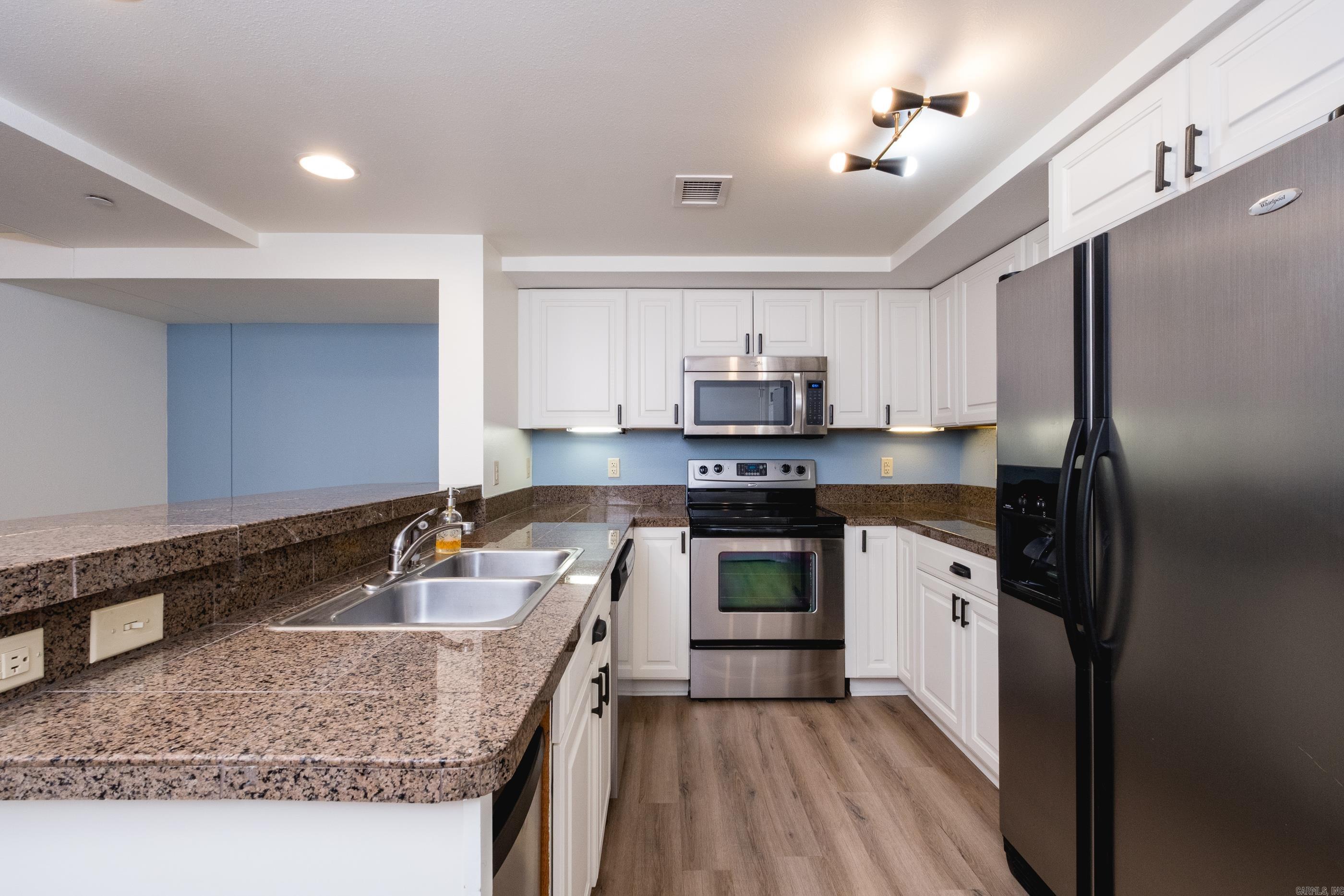 LAFAYETTE SQUARE HPR - Residential