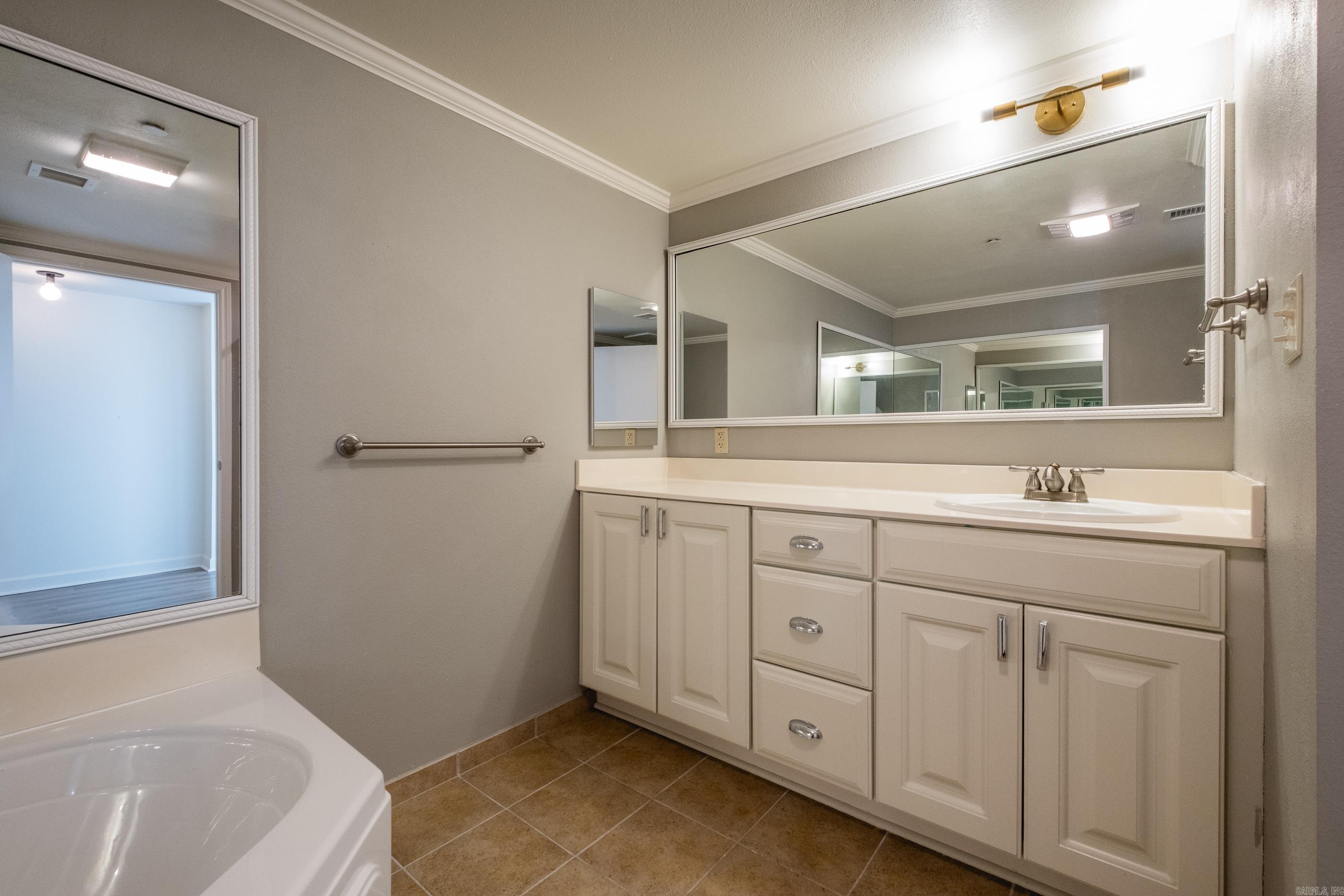 LAFAYETTE SQUARE HPR - Residential