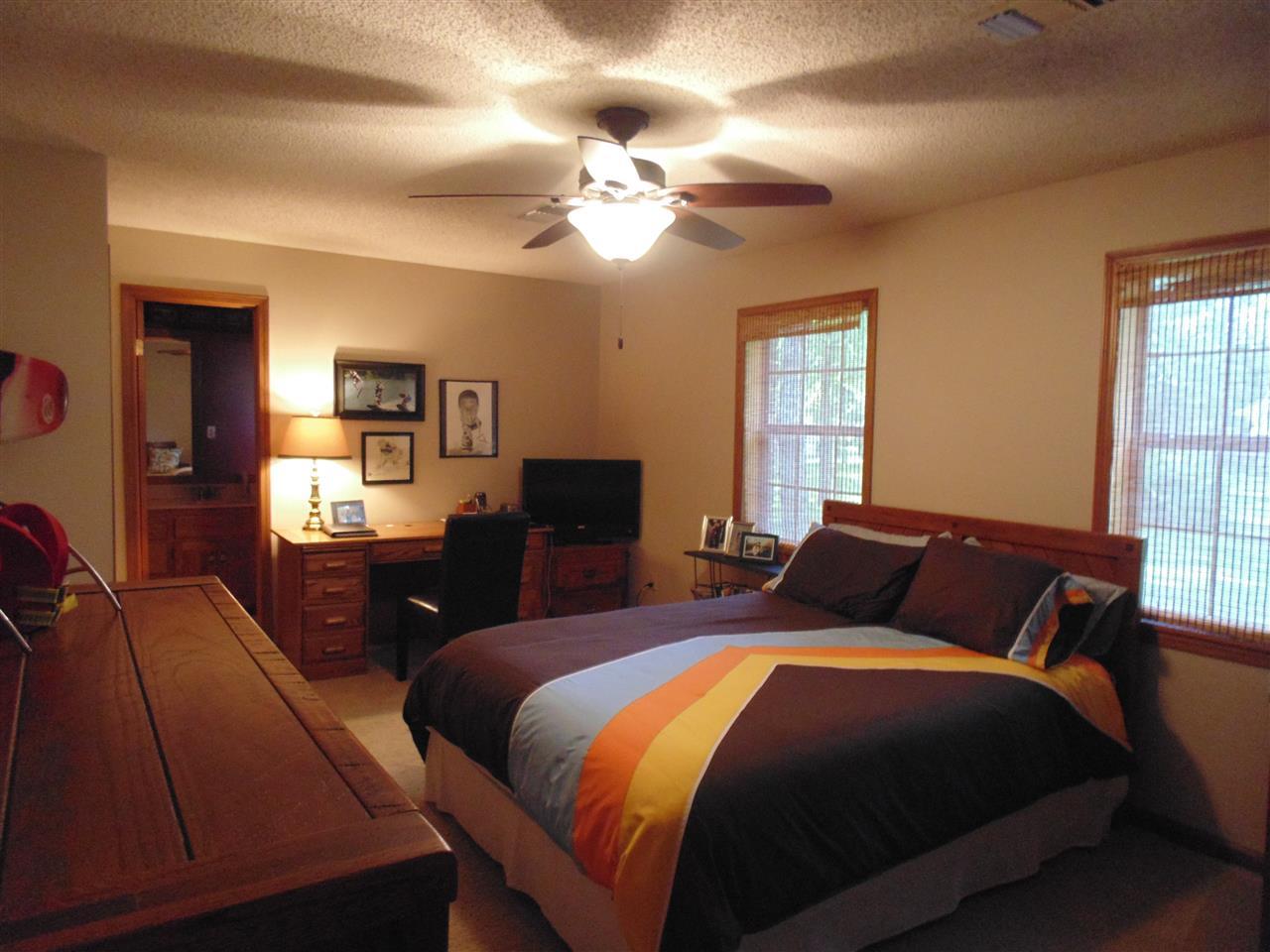 Country Oaks - Residential