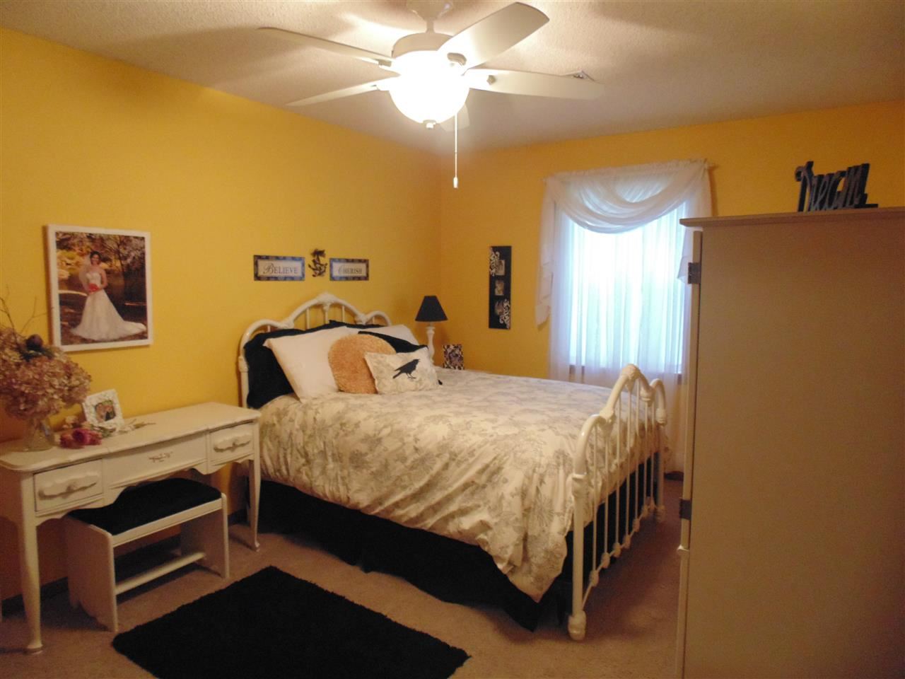 Country Oaks - Residential