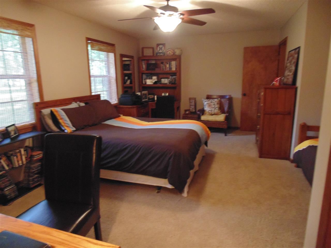 Country Oaks - Residential