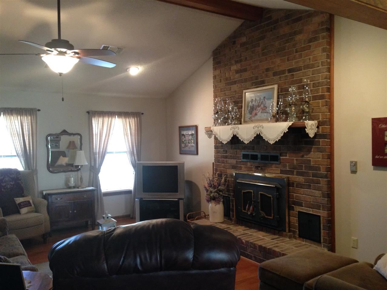 Country Oaks - Residential