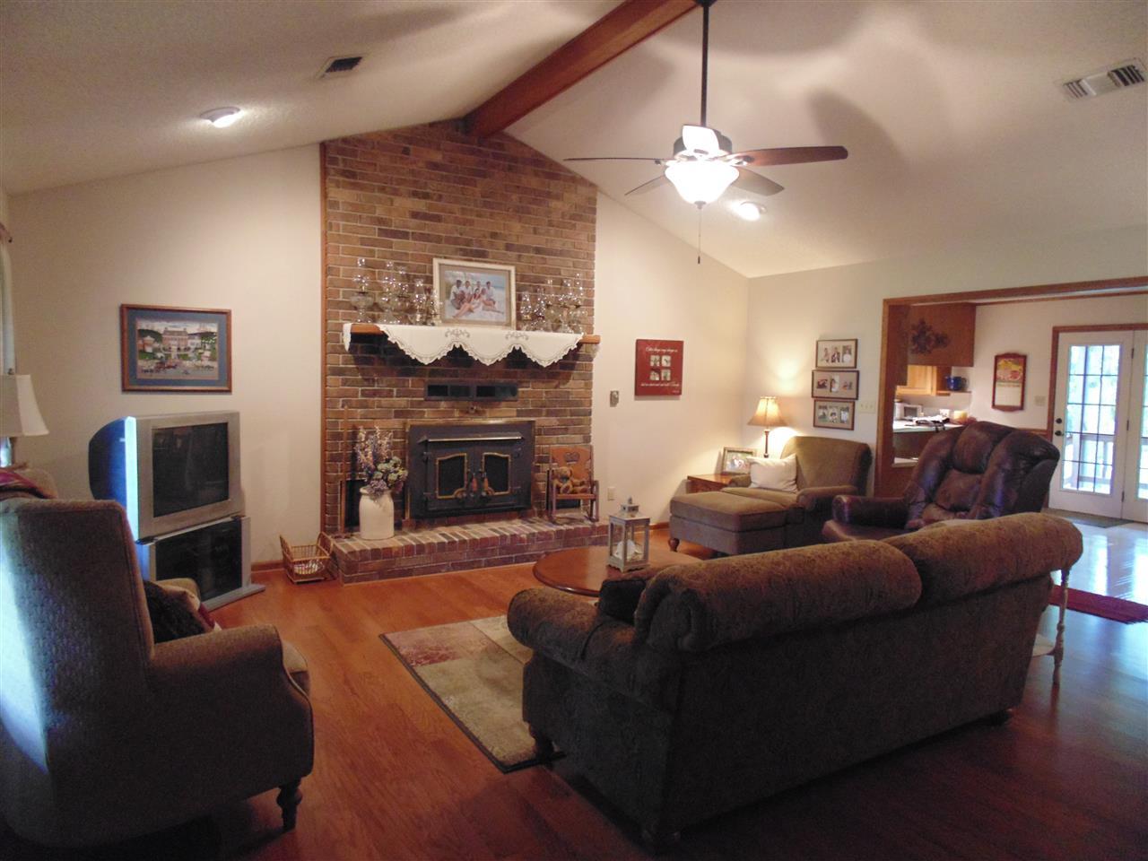 Country Oaks - Residential