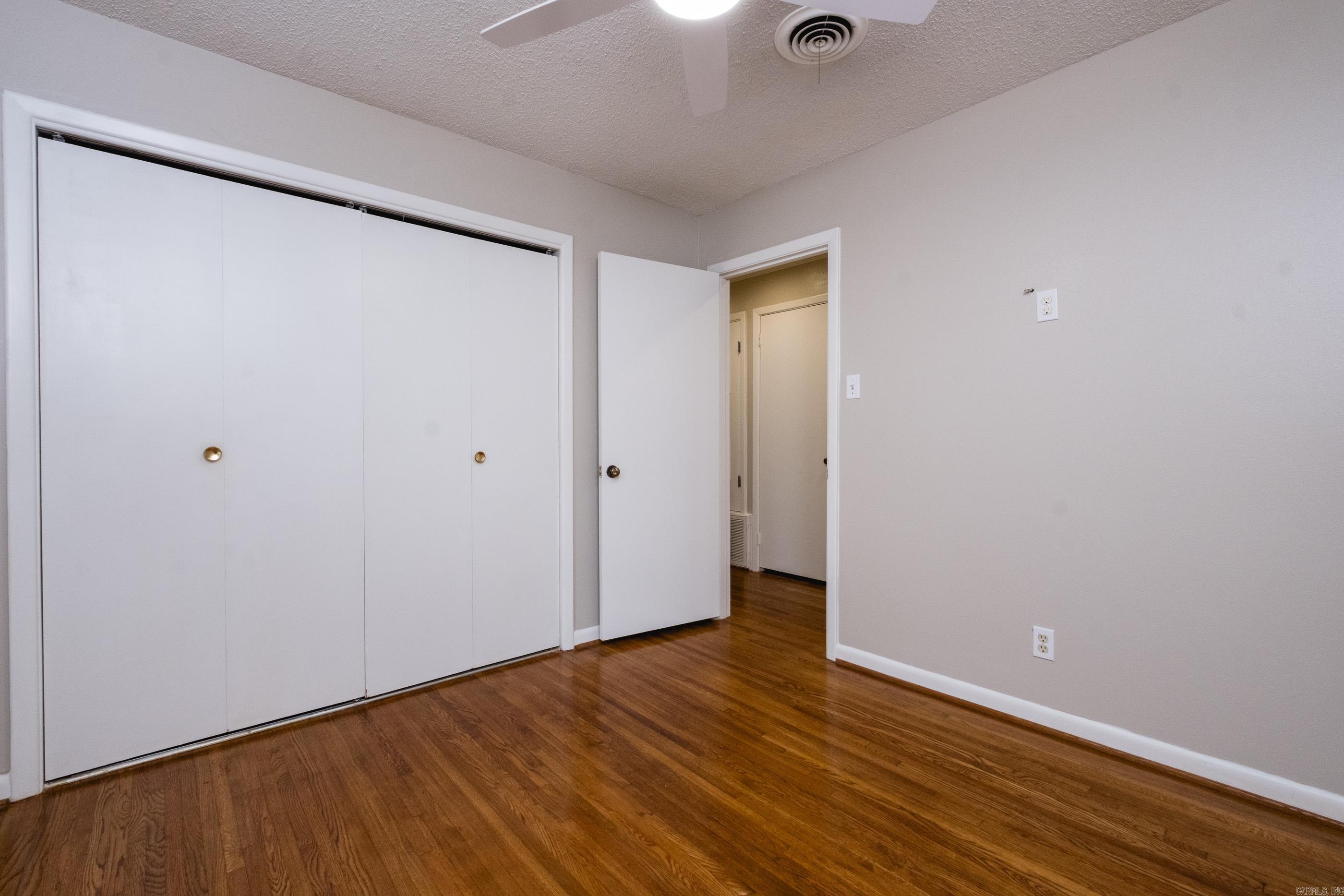 INDIAN HILLS - Residential