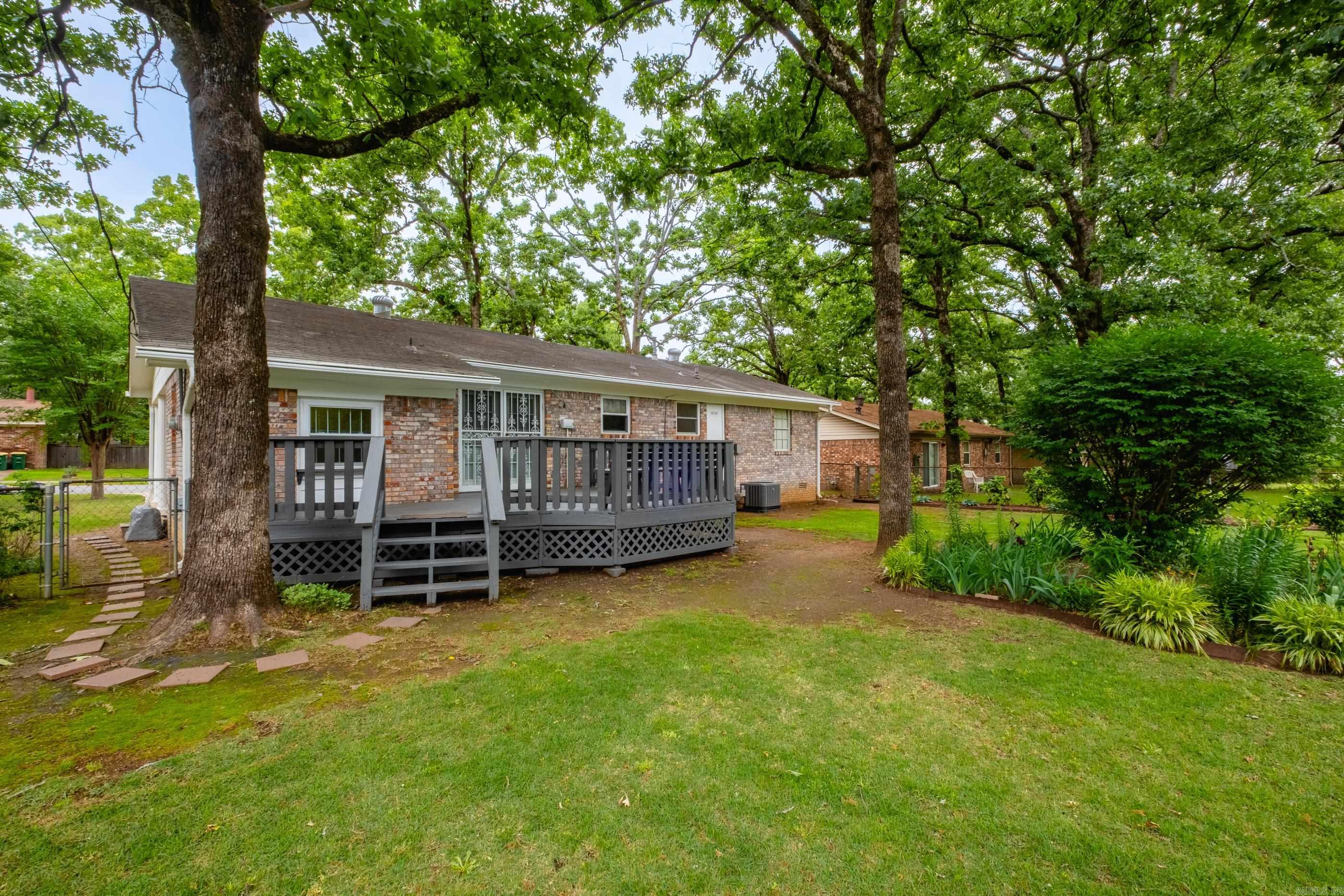 INDIAN HILLS - Residential