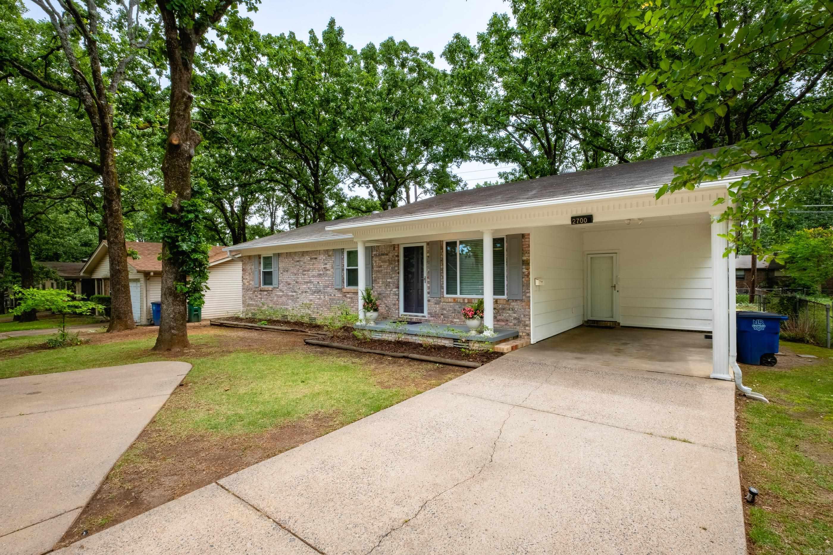 INDIAN HILLS - Residential