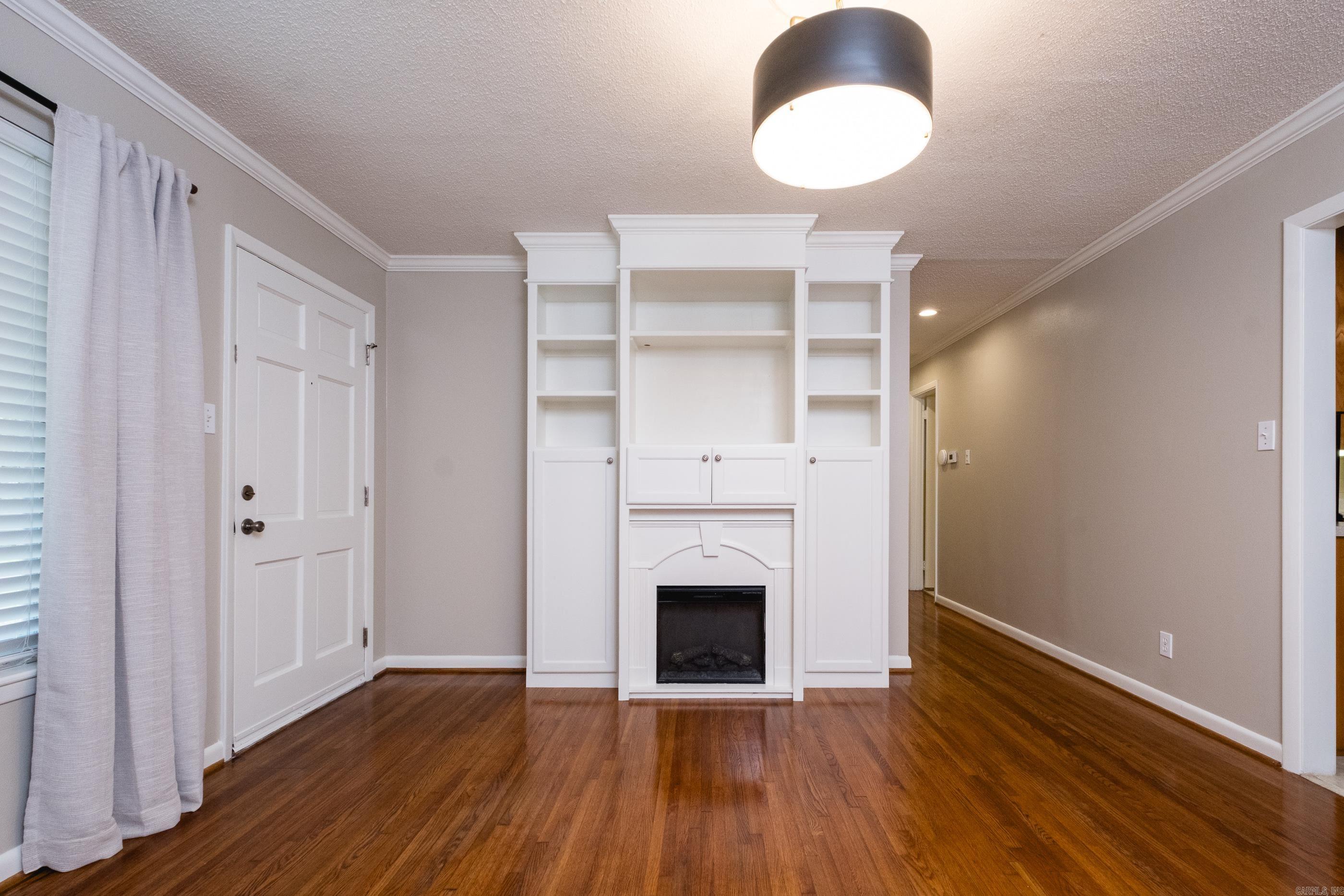 INDIAN HILLS - Residential