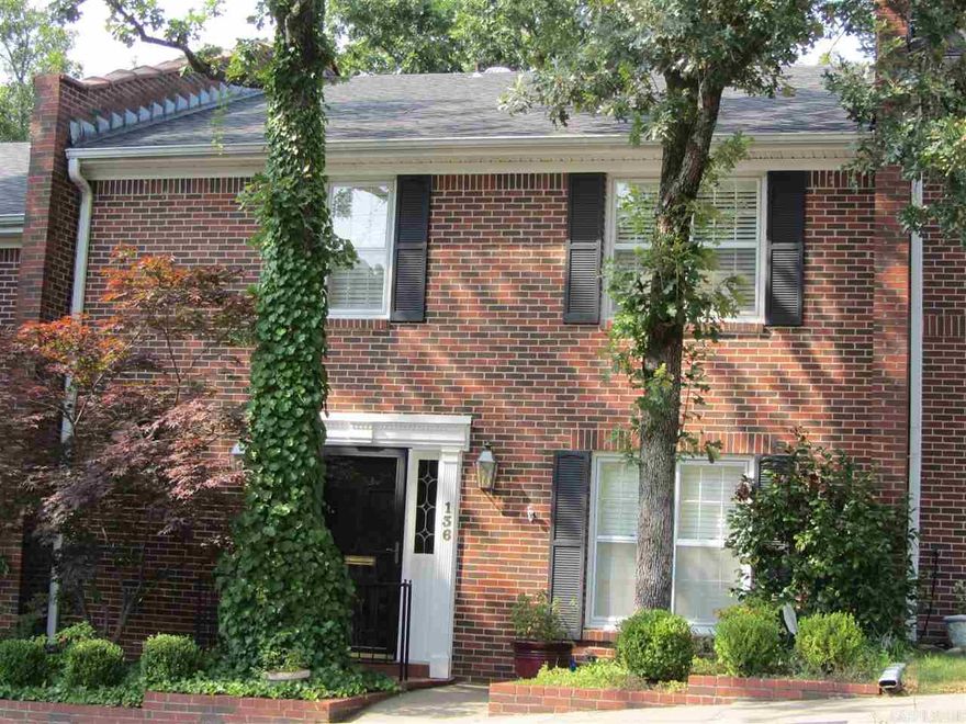 Spacious updated home! Updated Kitchen features S/S appliances and new granite counters!! Beautiful Entry!! Formal Dining!!  Wonderful screened porch is a fantastic outdoor room!!  Great Room with Fireplace!!  Plantation Shutters!!  Large MBR with fireplace, Study/library, 3 closets, screened coffee porch and updated bath!! Bedroom and Bath on main level!!  This can be 3 BR or 2 BR plus den/study or flex room!!  3 Full Baths!!  Great location!!  Priced well below appraisal!! This is a wonderful home!