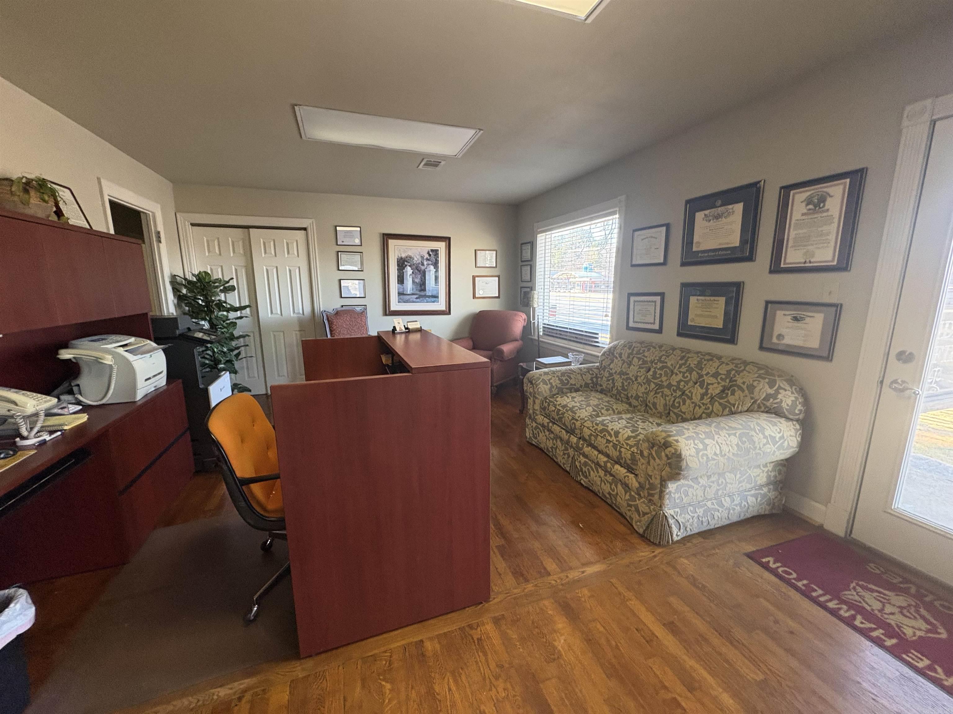 Cains Hwy 70 West - Commercial Sale