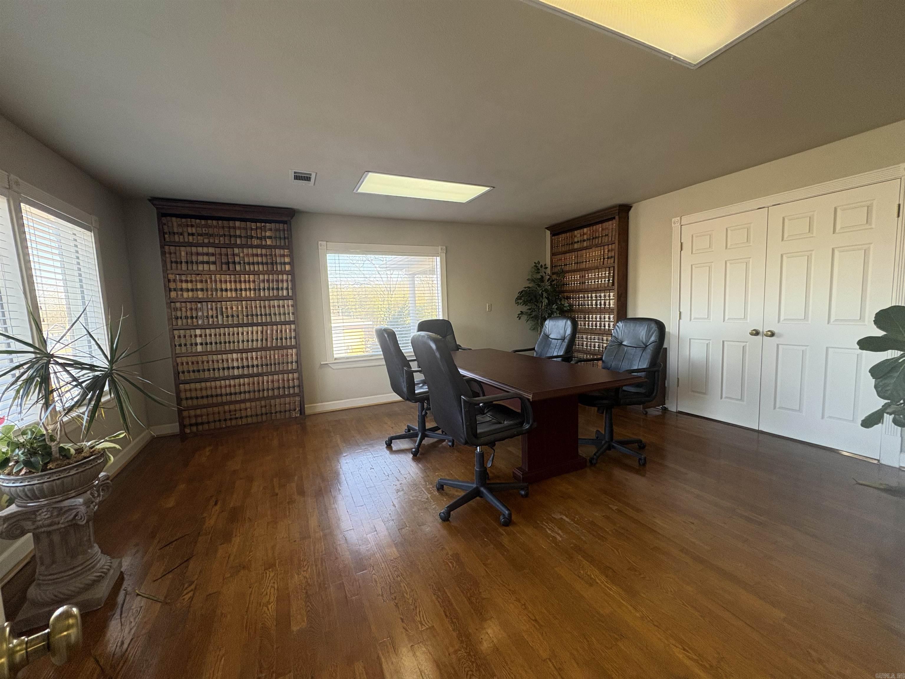 Cains Hwy 70 West - Commercial Sale