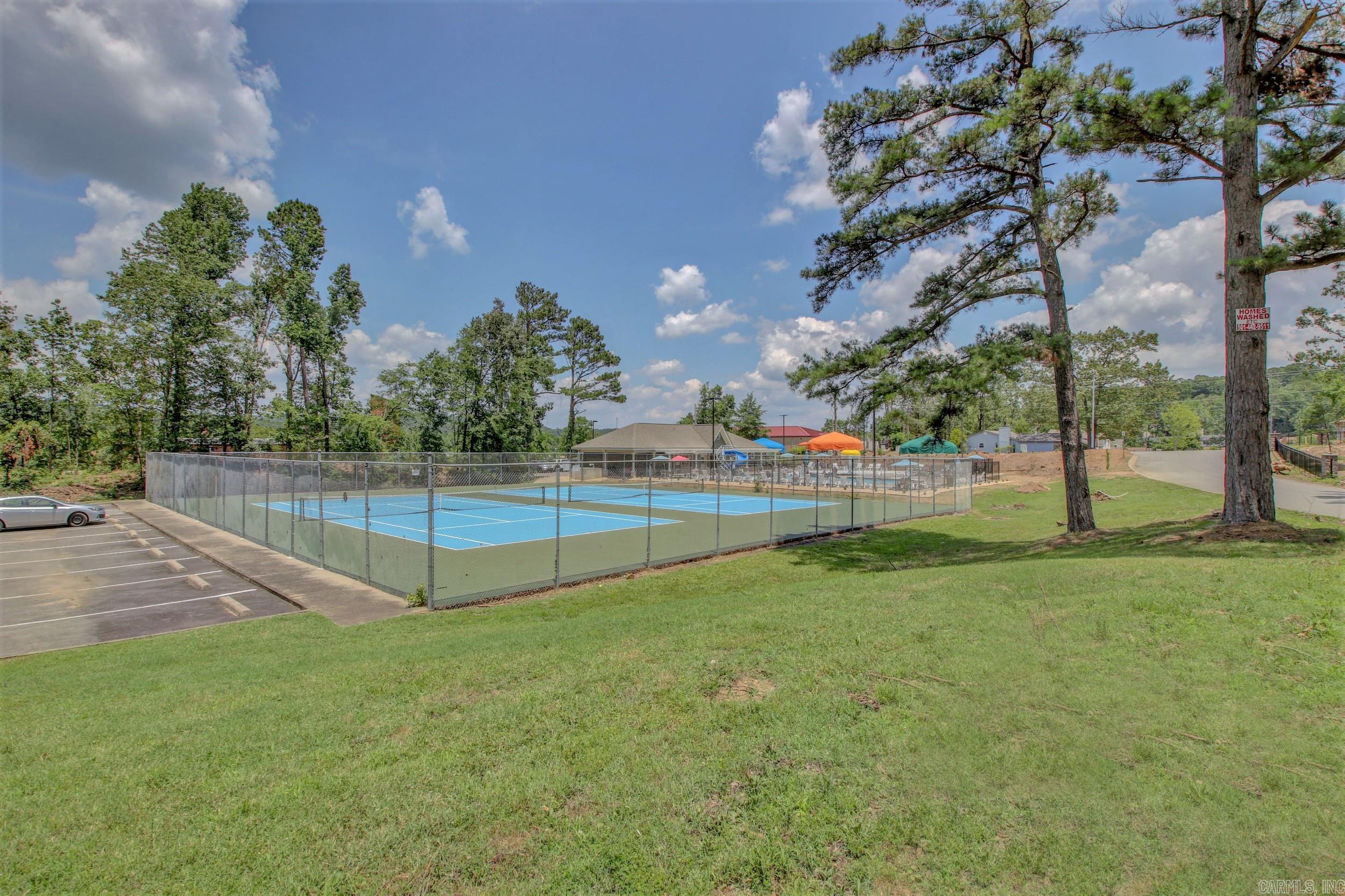 PARKWAY PLACE - Residential