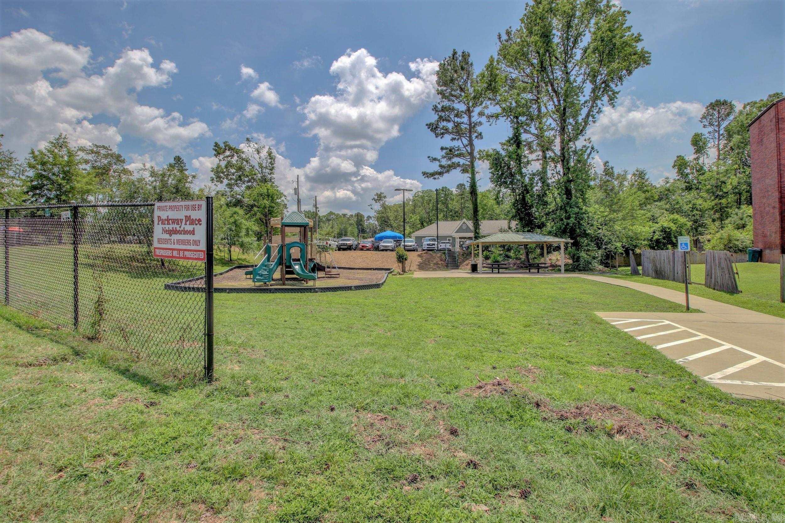 PARKWAY PLACE - Residential