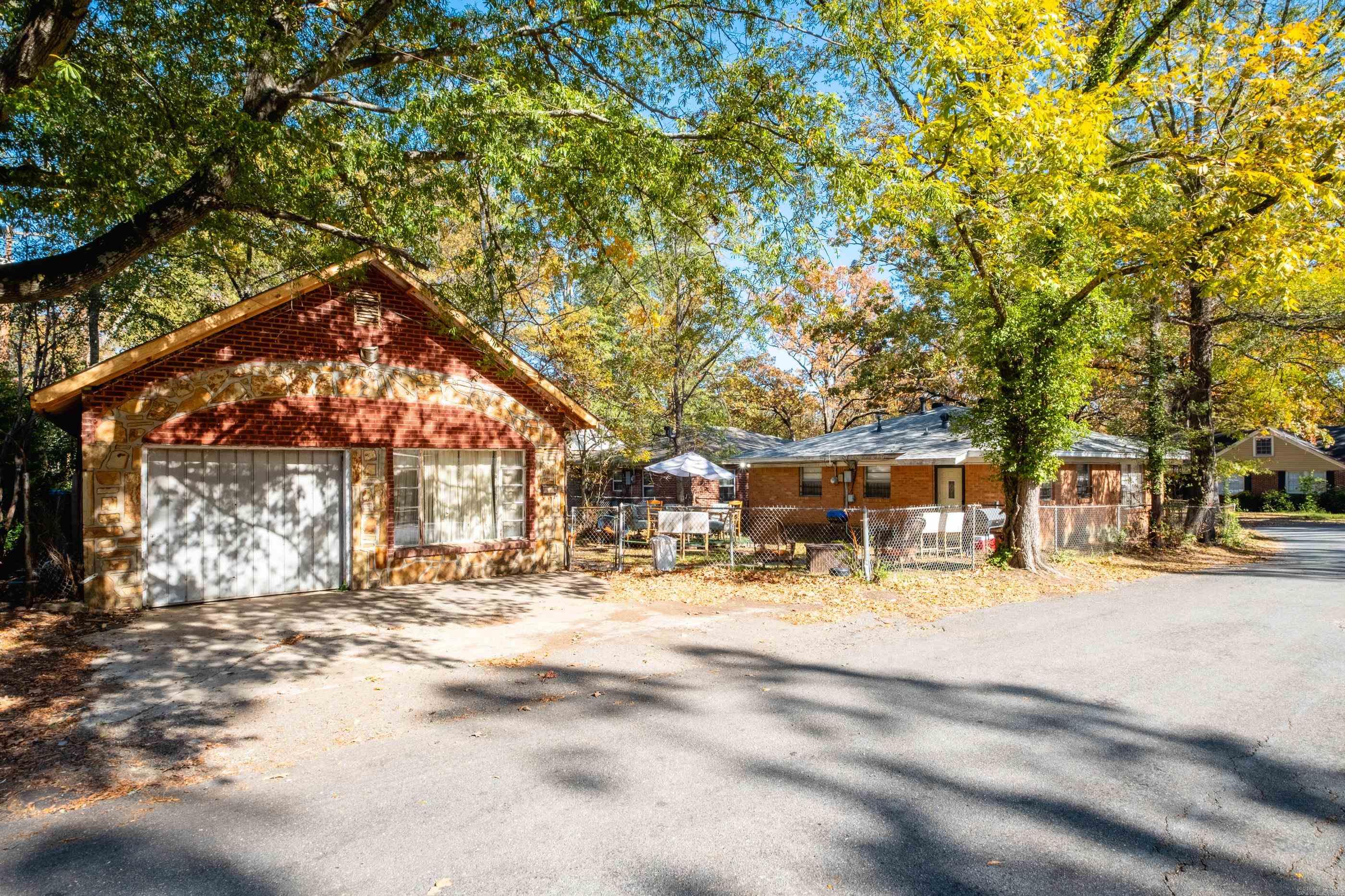 OAK FOREST - Residential