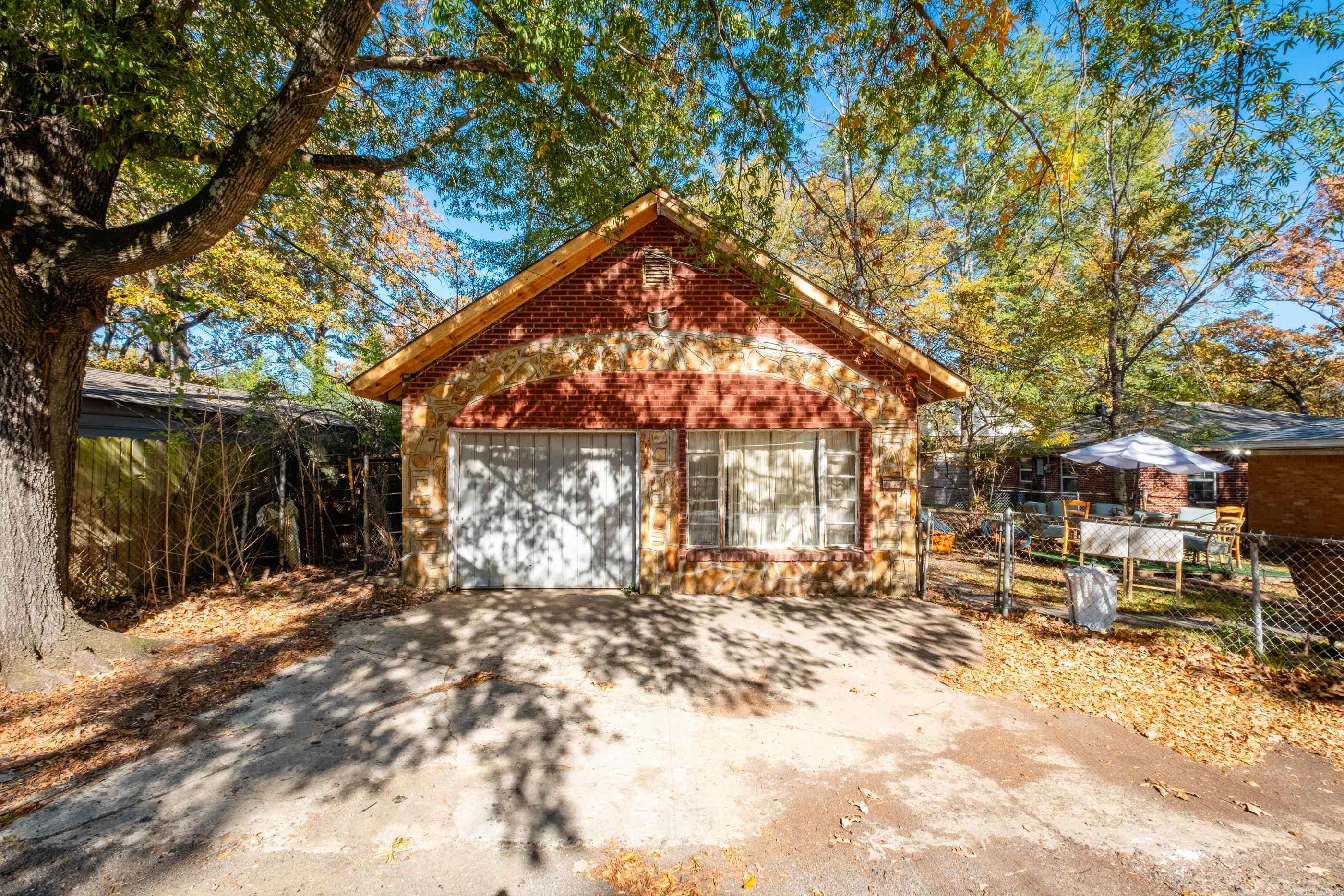 OAK FOREST - Residential