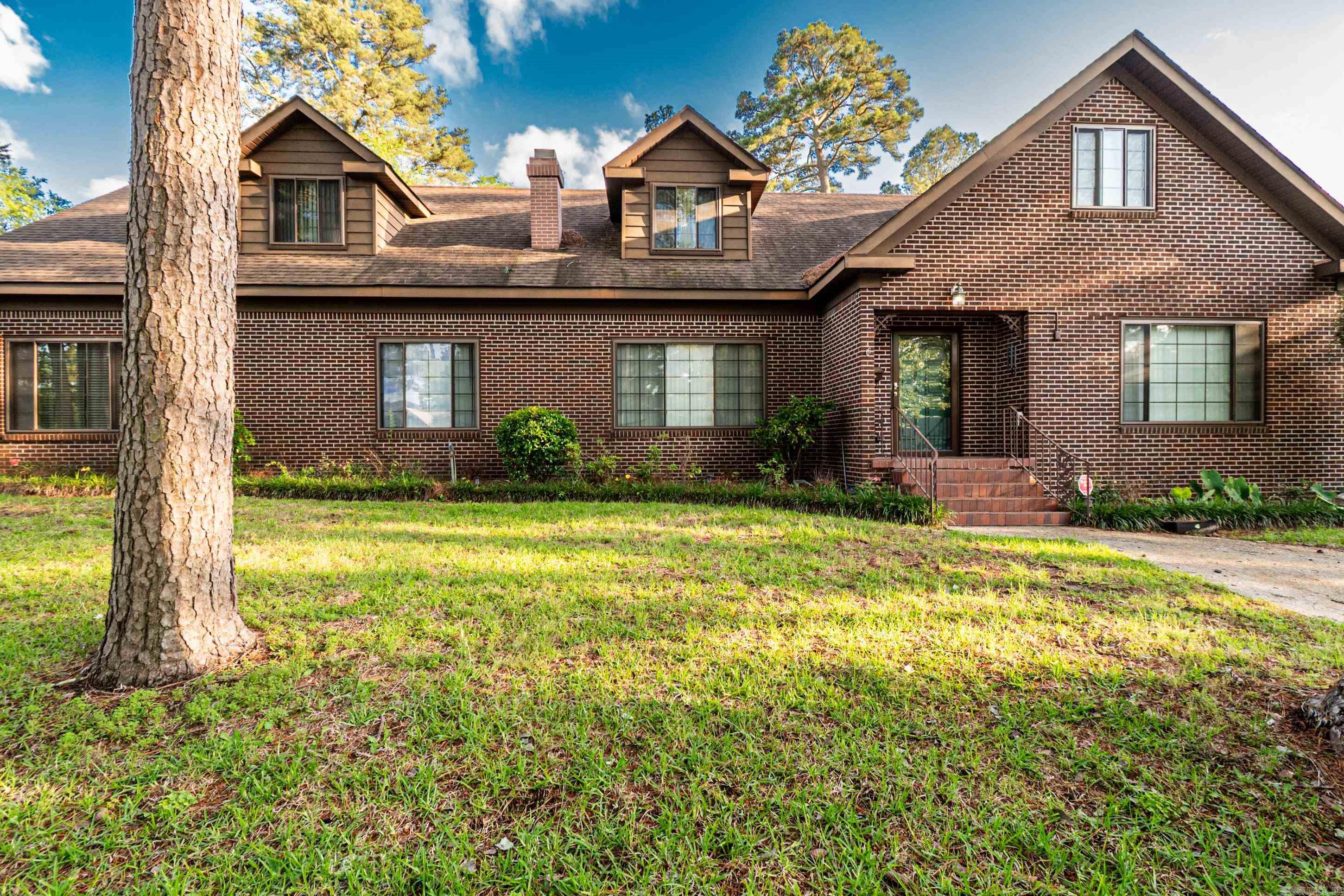 This 5 bed/3 bath home is in a wonderful friendly neighborhood. With 3600 sq ft this home has so much to offer! Covered patio in back is great for family gatherings also! Don't let this home pass you up! Contact Jan today! Extra - several boxes of extra kitchen tile in storage room in carport. Refrigerator upstairs stays. Knobs being replaced on double oven.