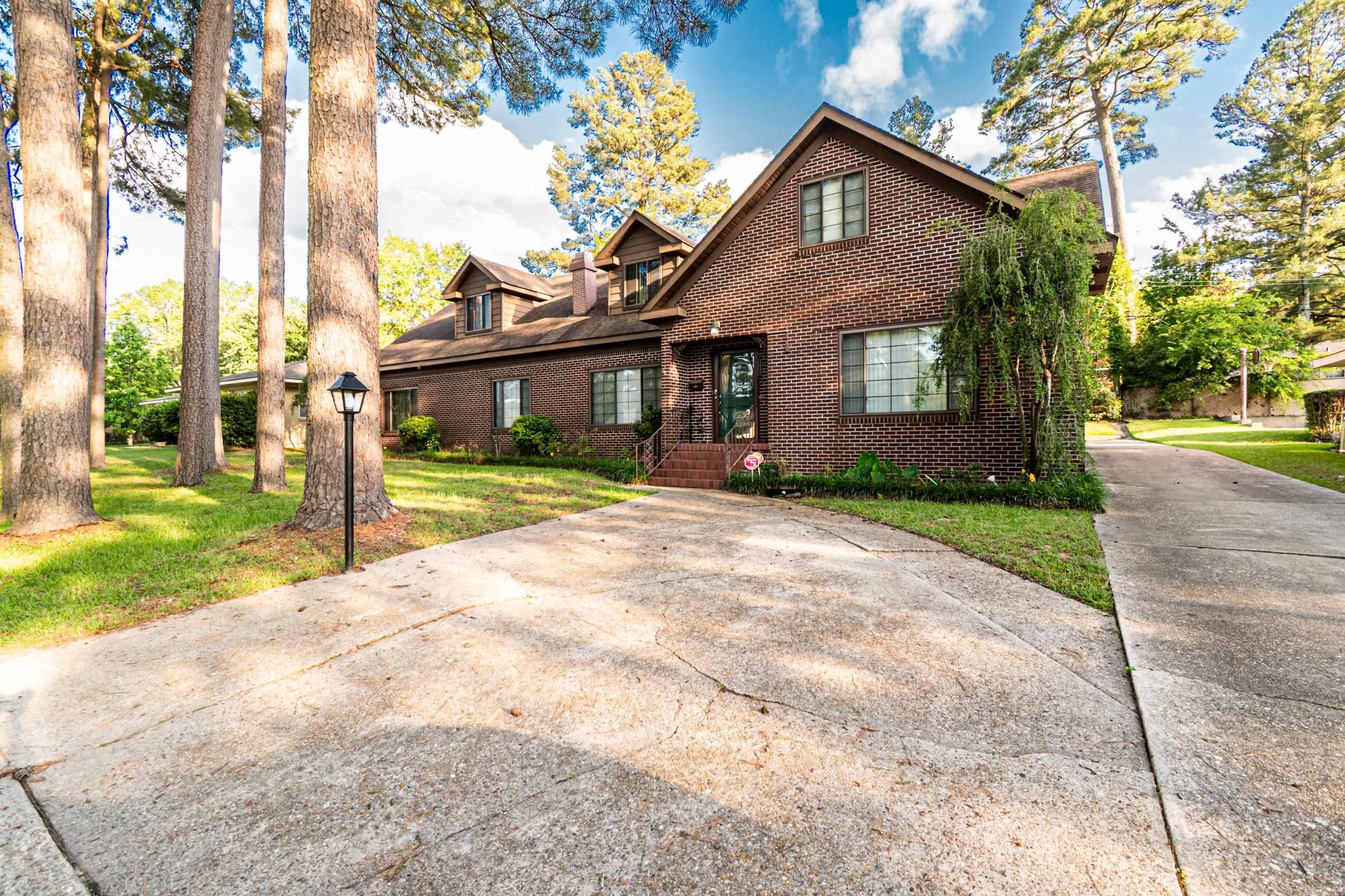 THOMPSON HEIGHTS 2ND S-D - Residential