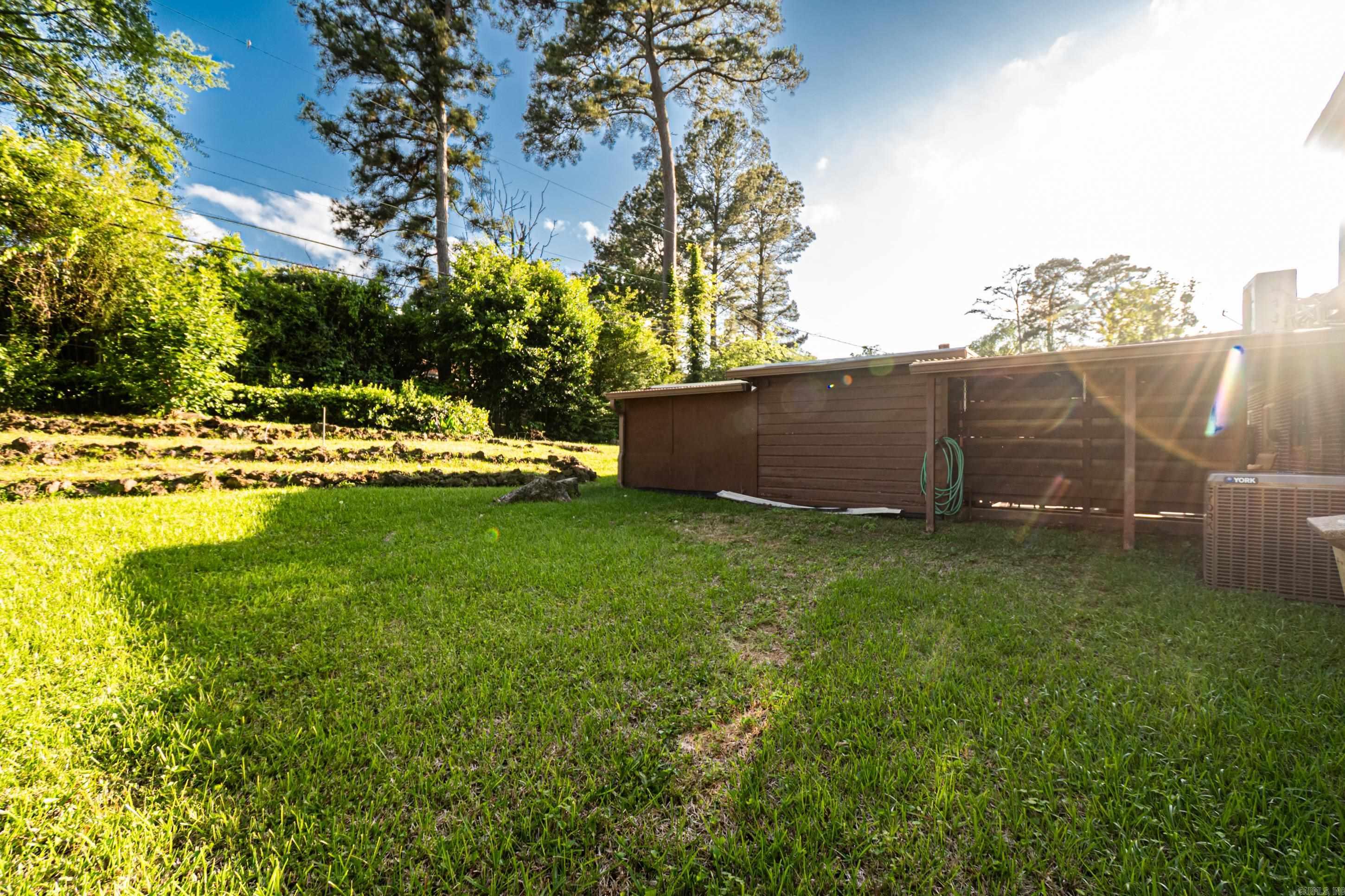 THOMPSON HEIGHTS 2ND S-D - Residential
