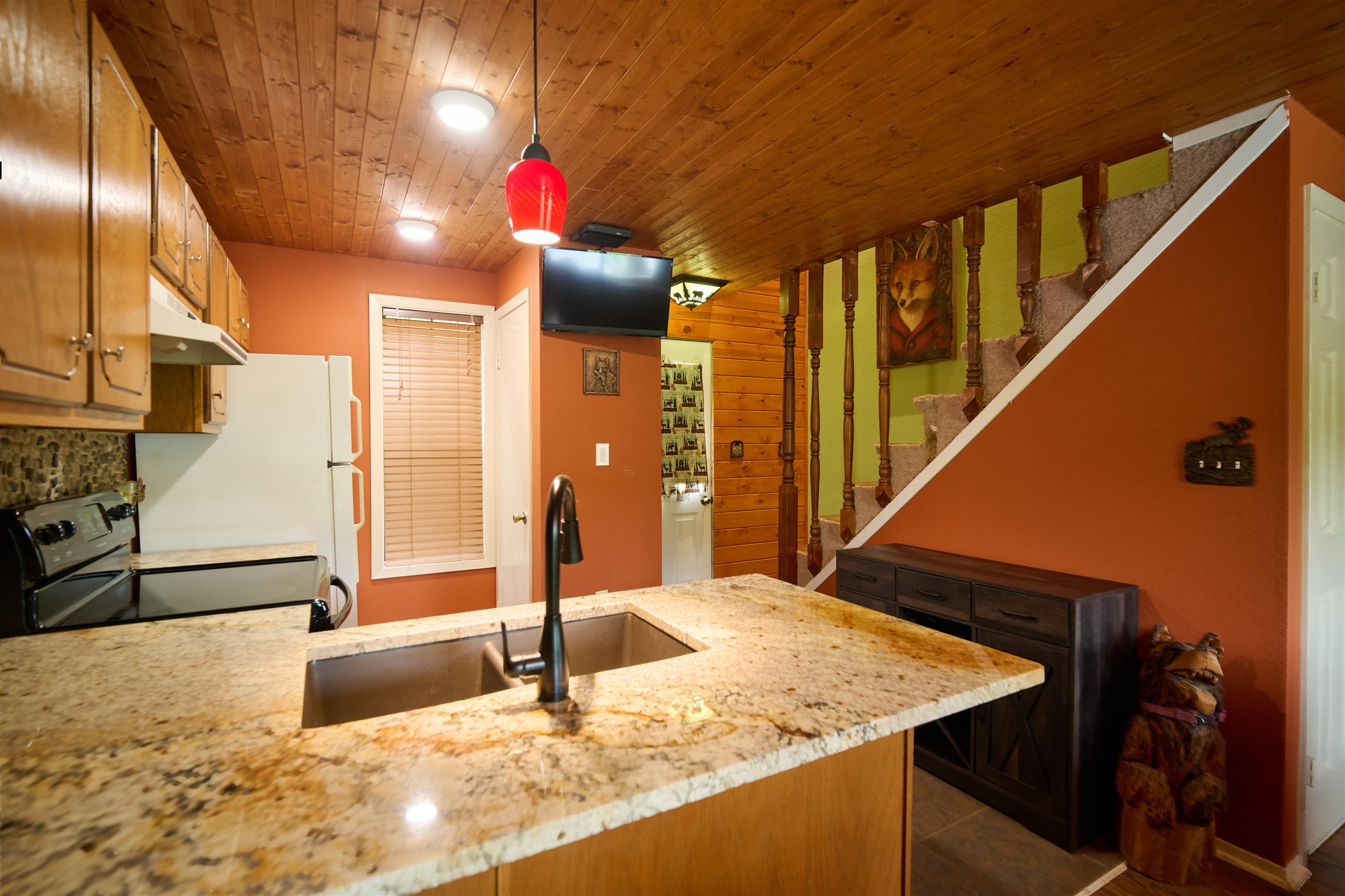 MOUNTAIN VIEW FIRST STONE - Residential