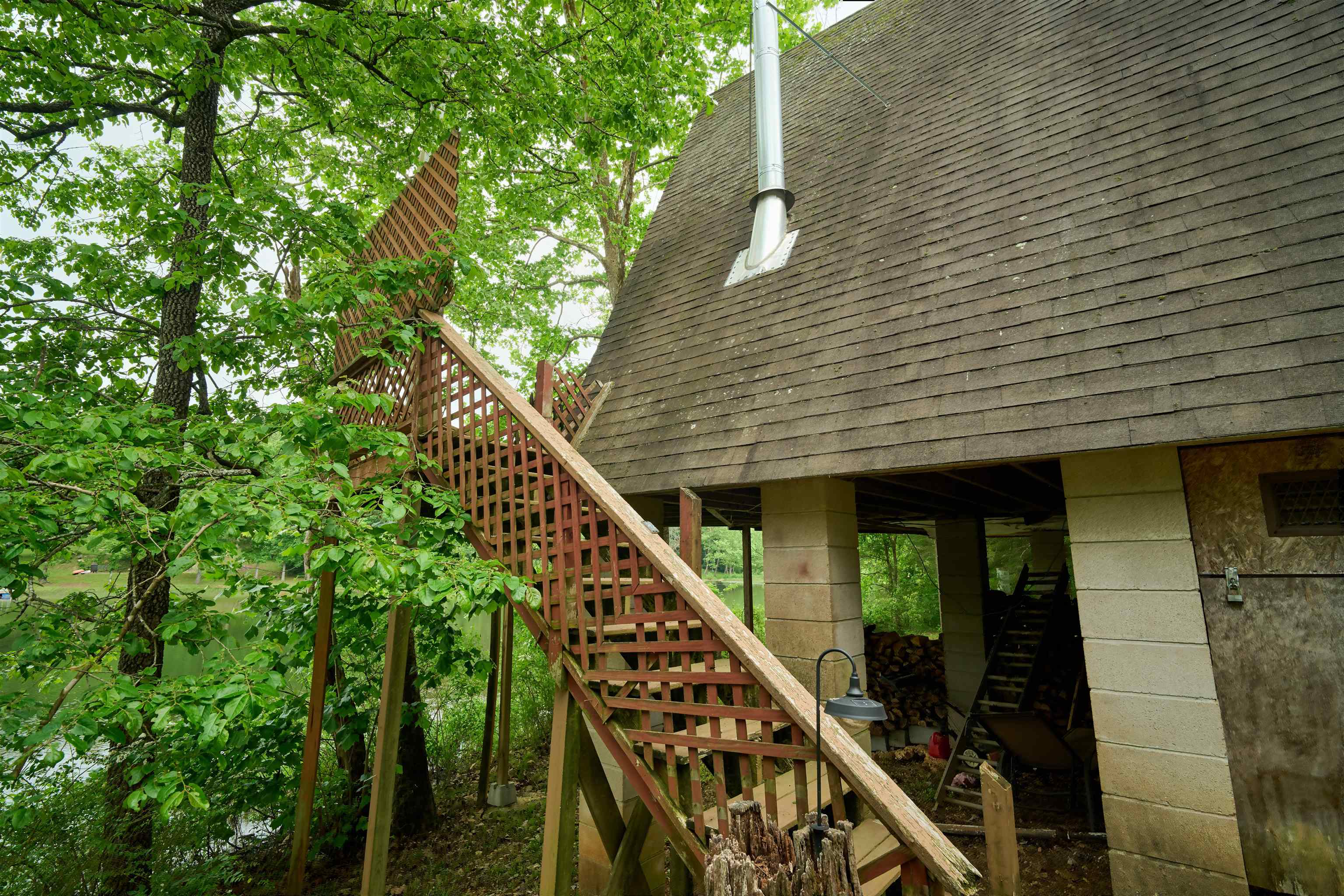 MOUNTAIN VIEW FIRST STONE - Residential