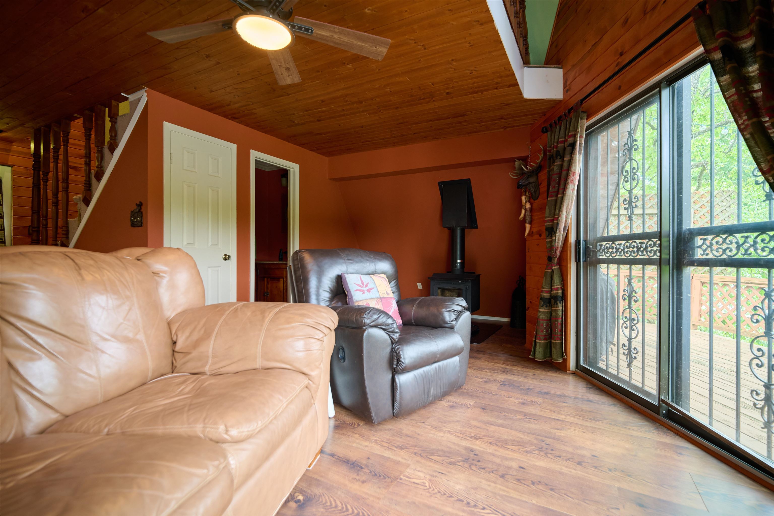 MOUNTAIN VIEW FIRST STONE - Residential