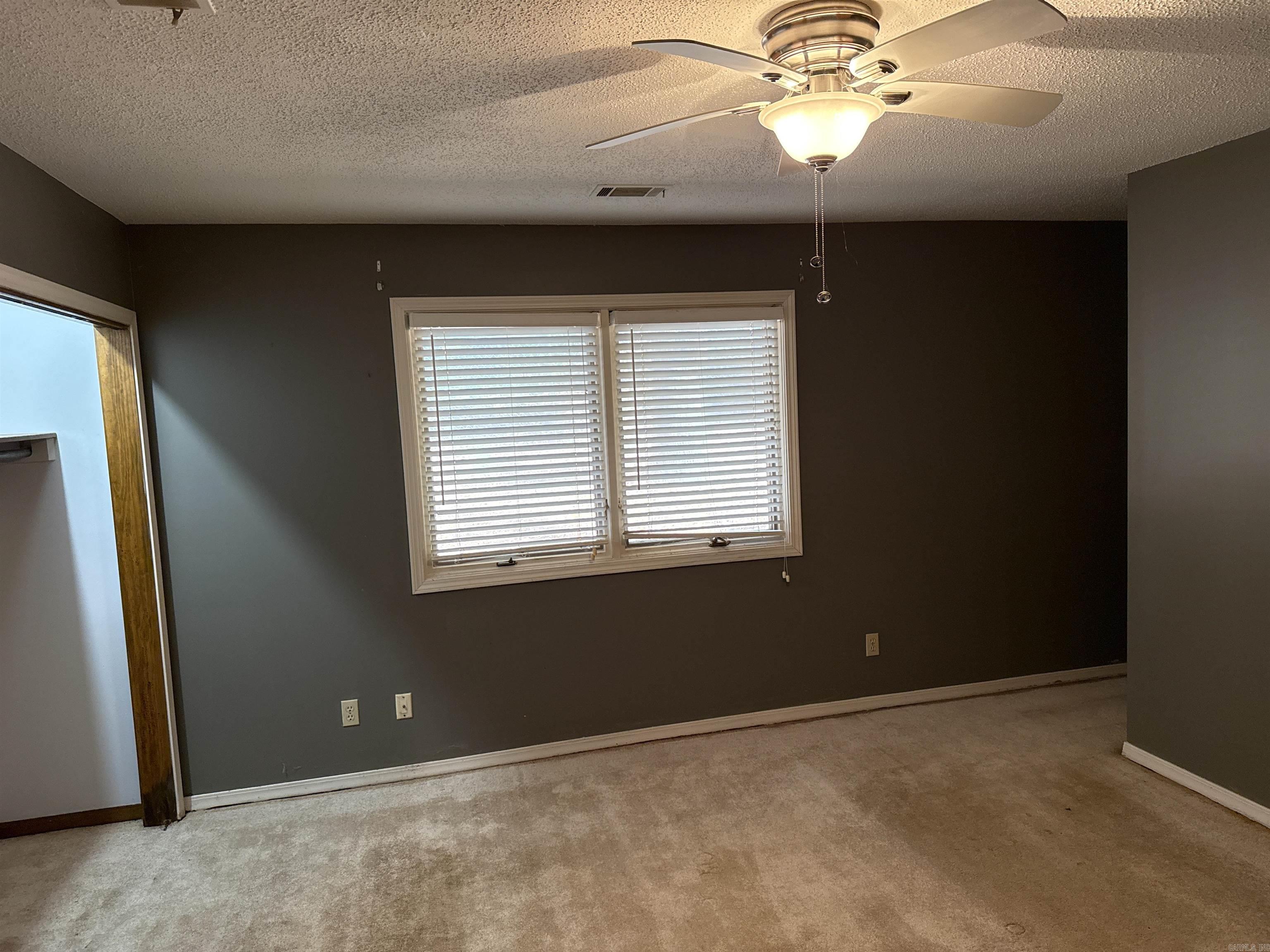 CHELSEA GLADE - Residential