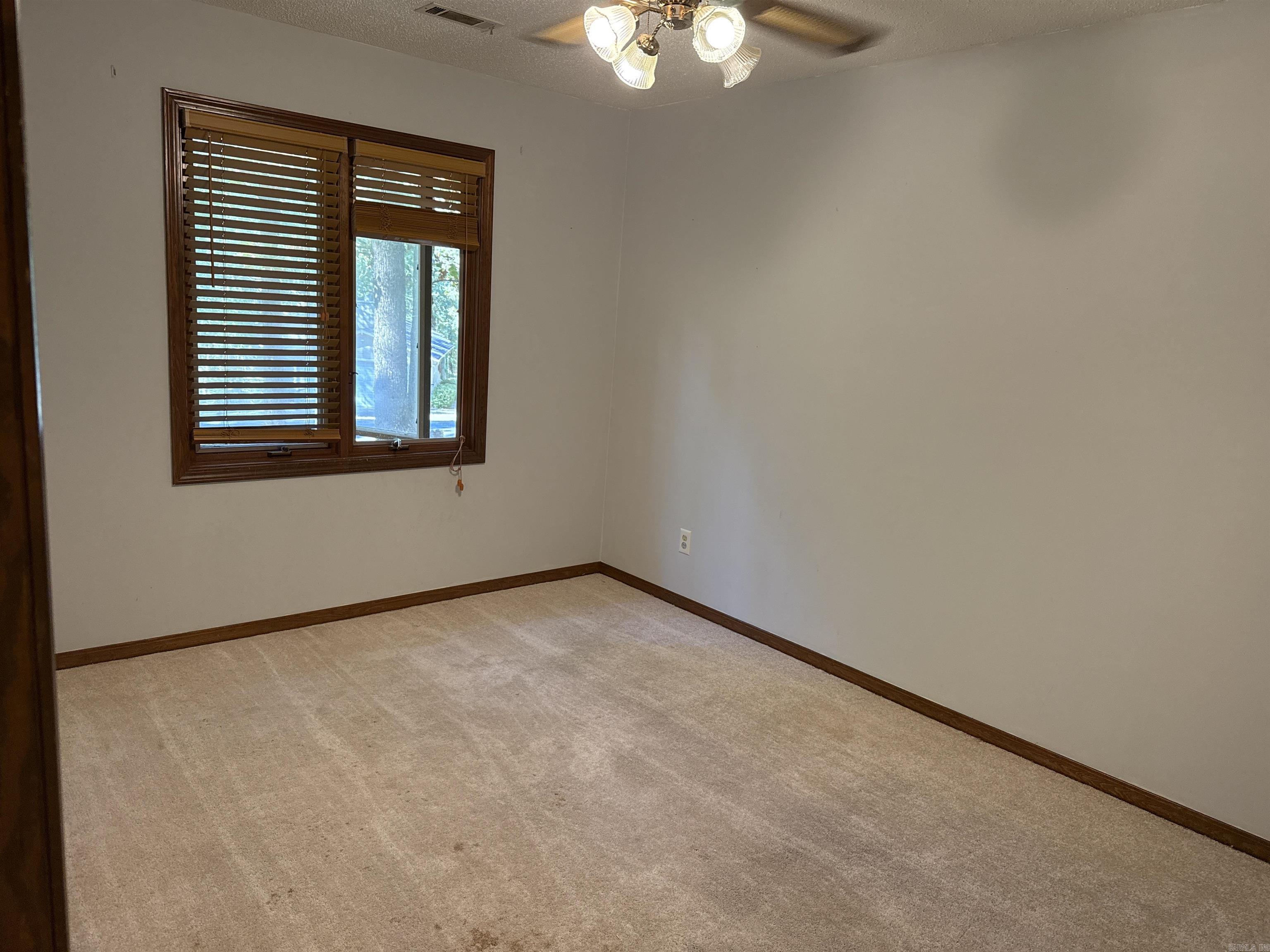 CHELSEA GLADE - Residential