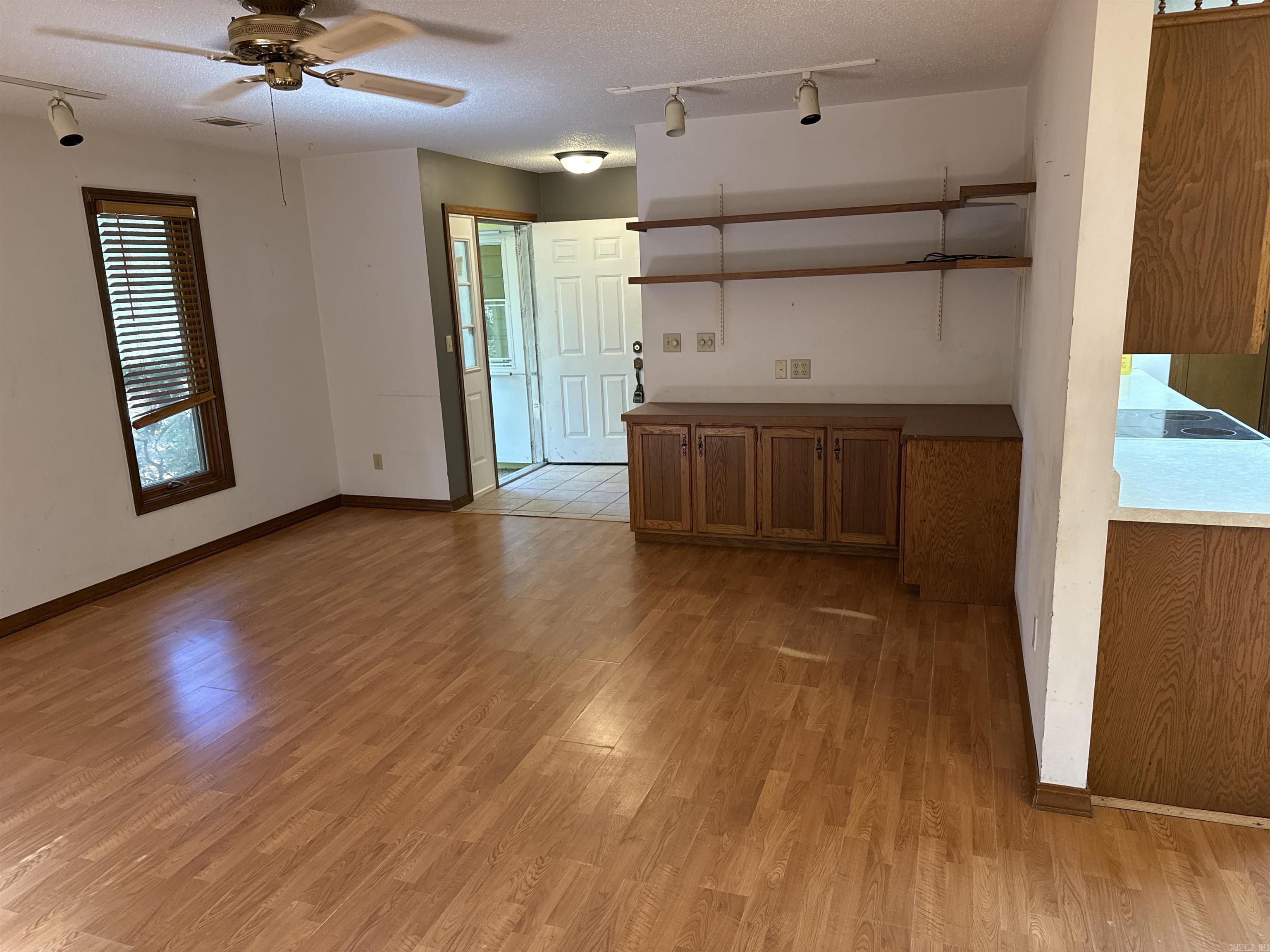 CHELSEA GLADE - Residential