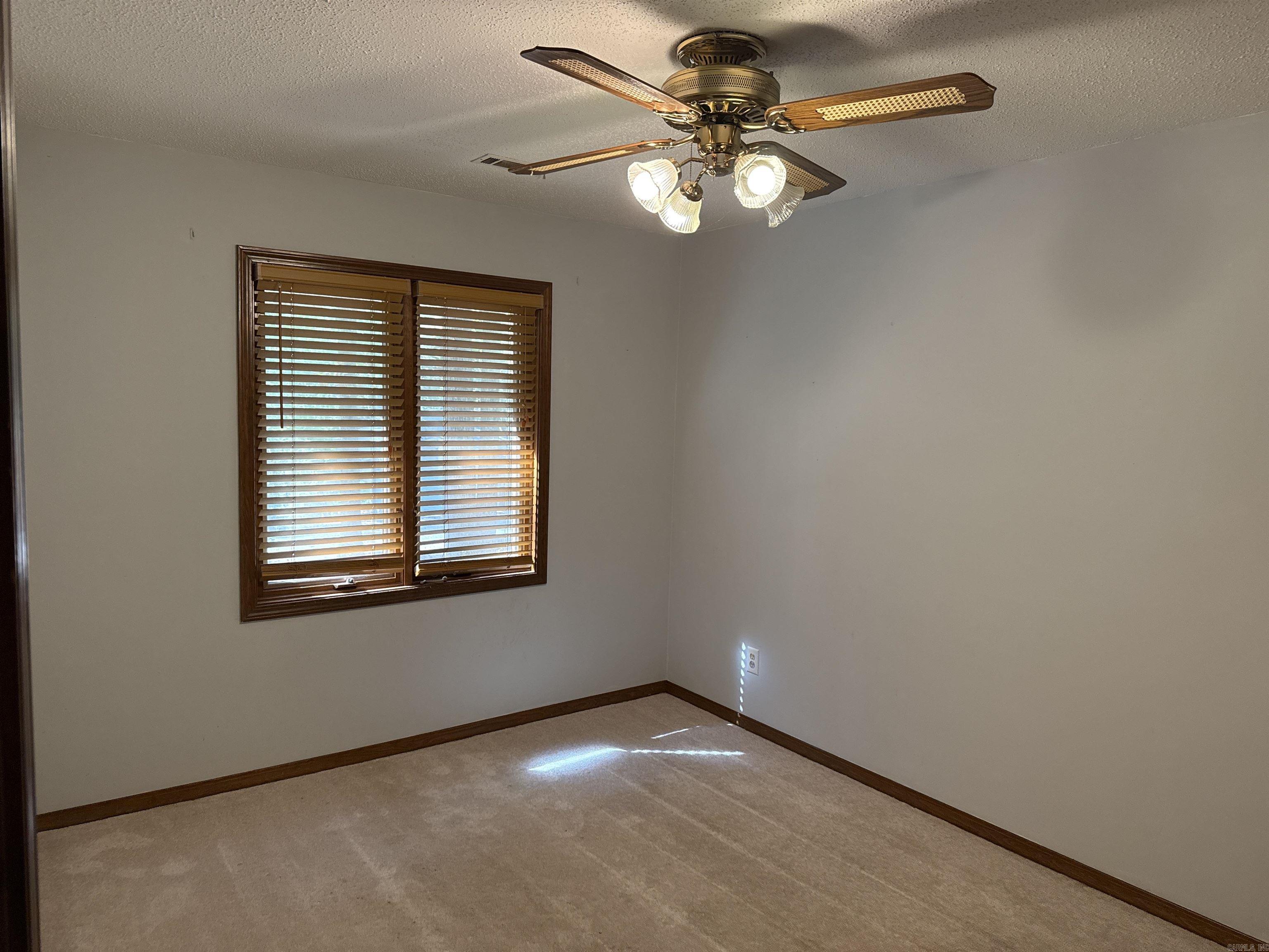 CHELSEA GLADE - Residential