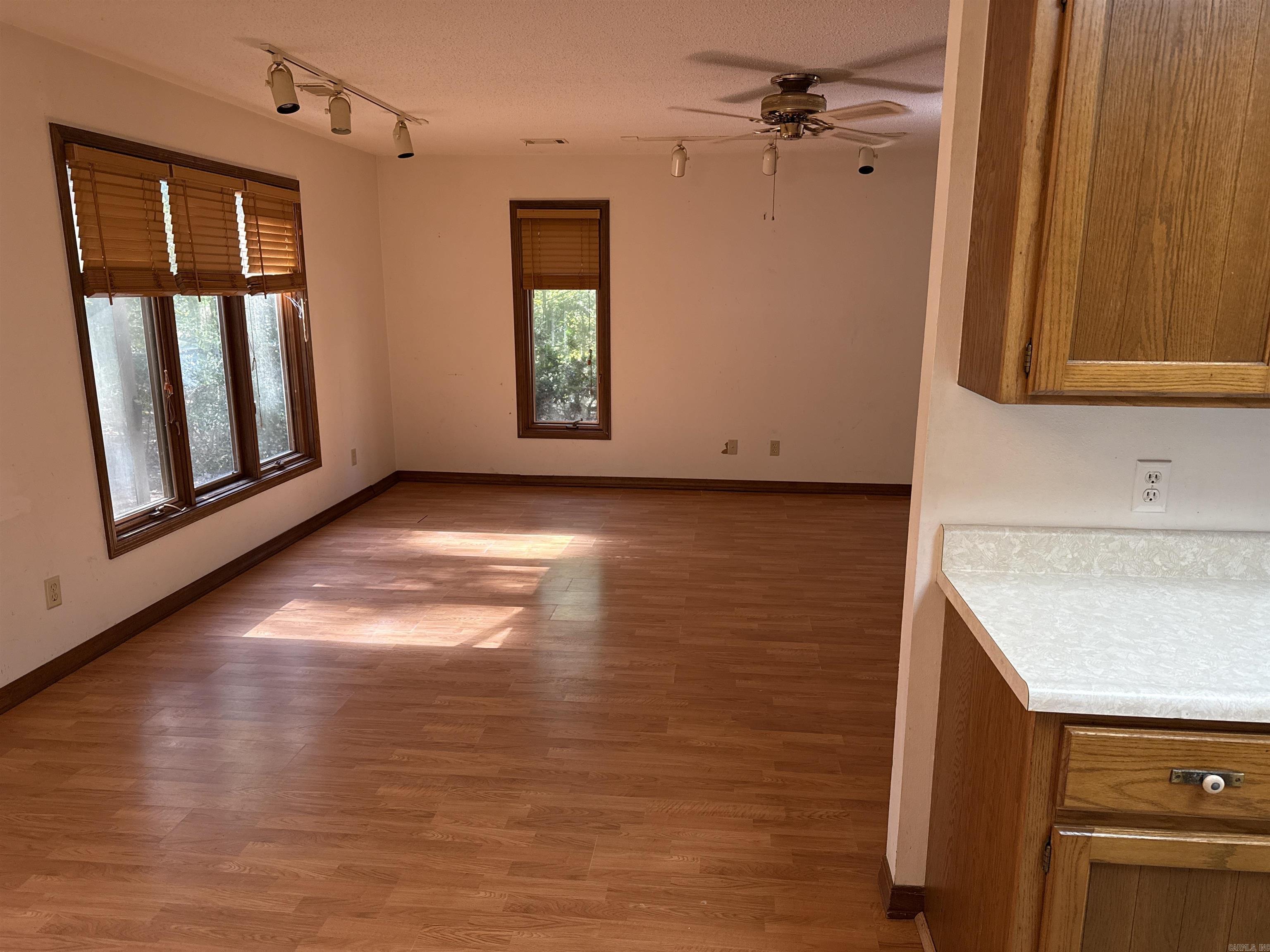 CHELSEA GLADE - Residential