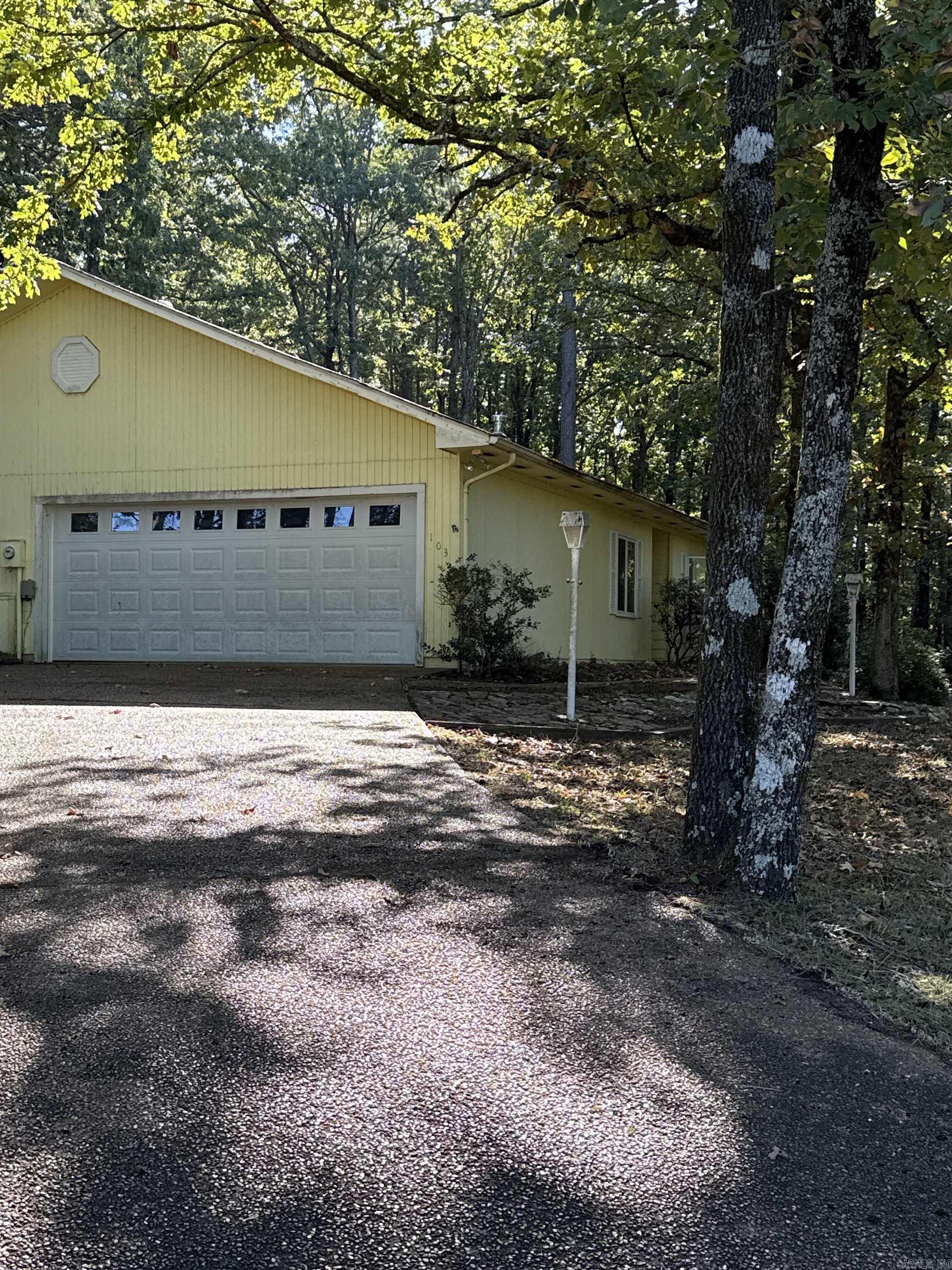 CHELSEA GLADE - Residential
