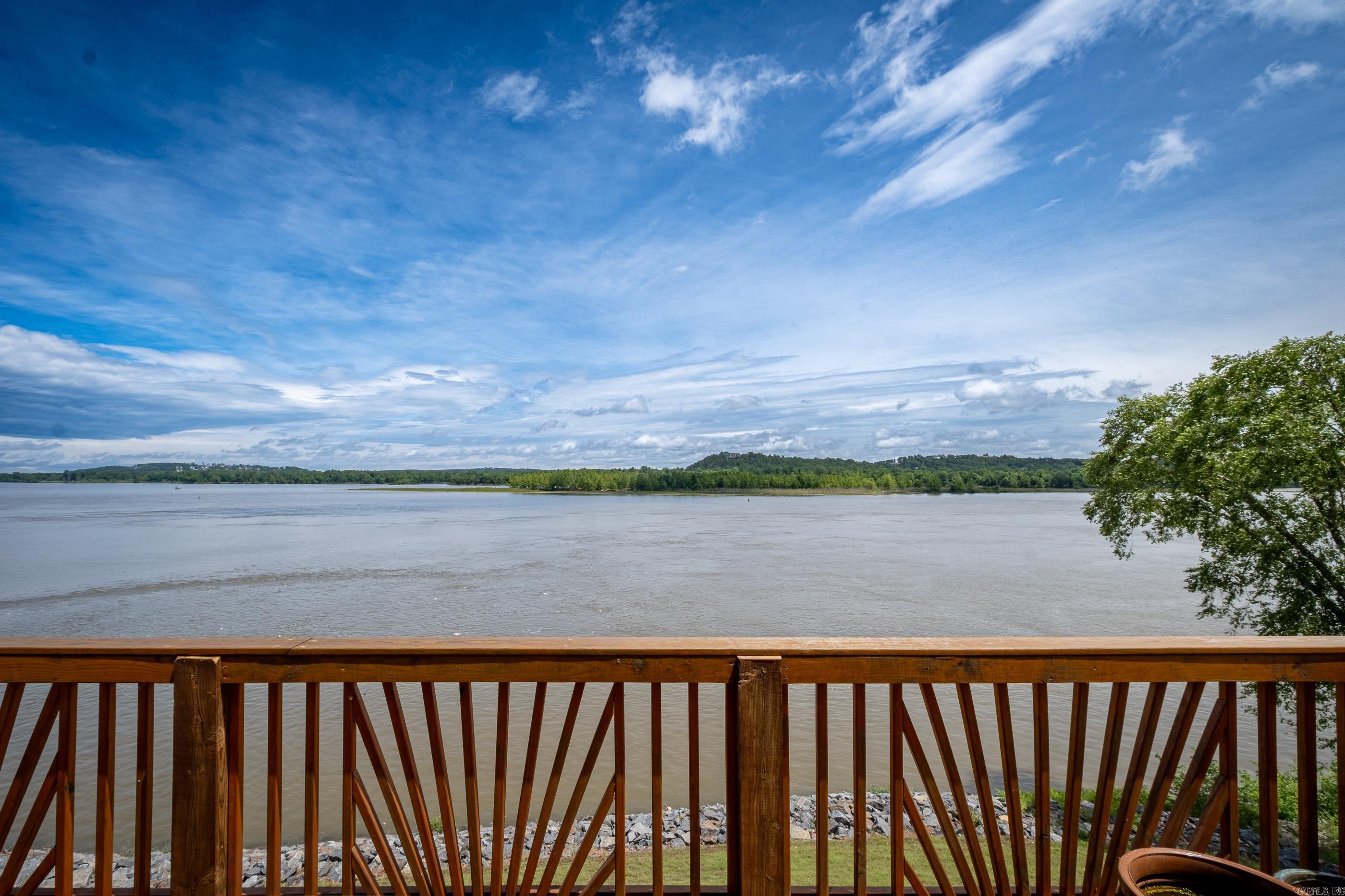 PINNACLE VALLEY - Residential