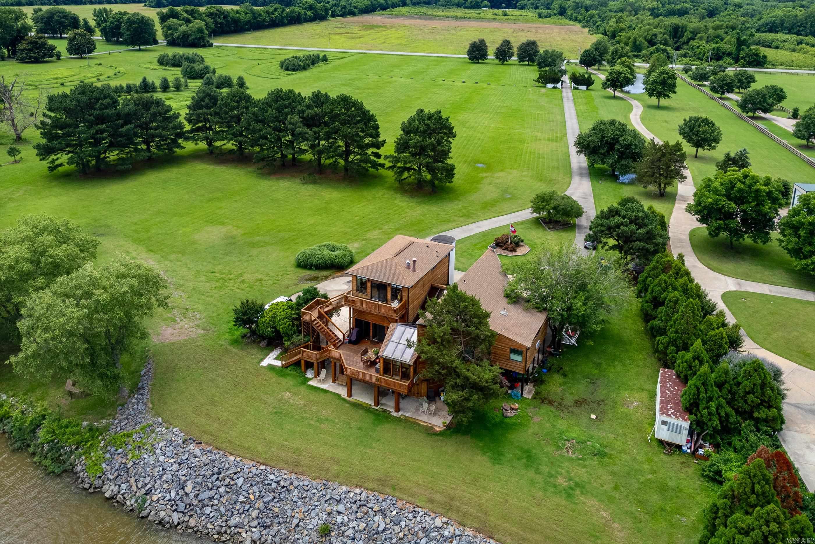 PINNACLE VALLEY - Residential