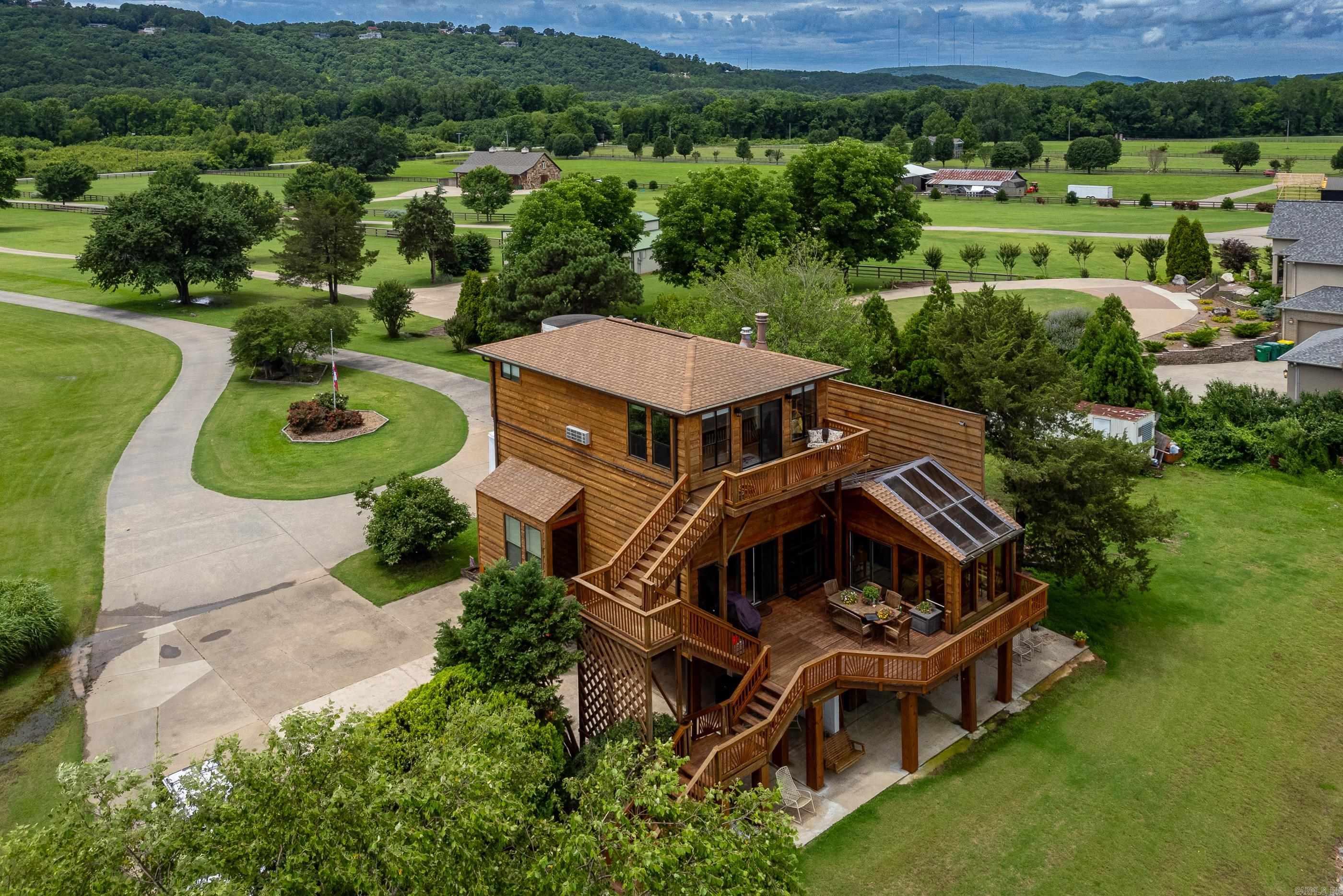 PINNACLE VALLEY - Residential