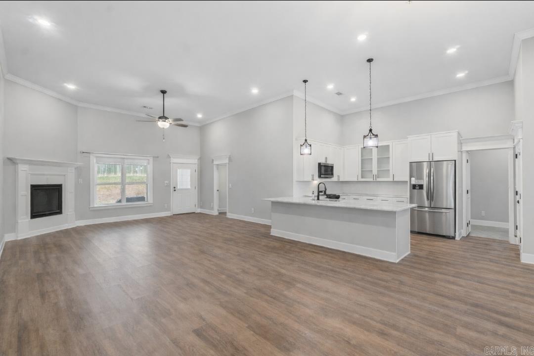 CREEKSIDE ADDN - Residential