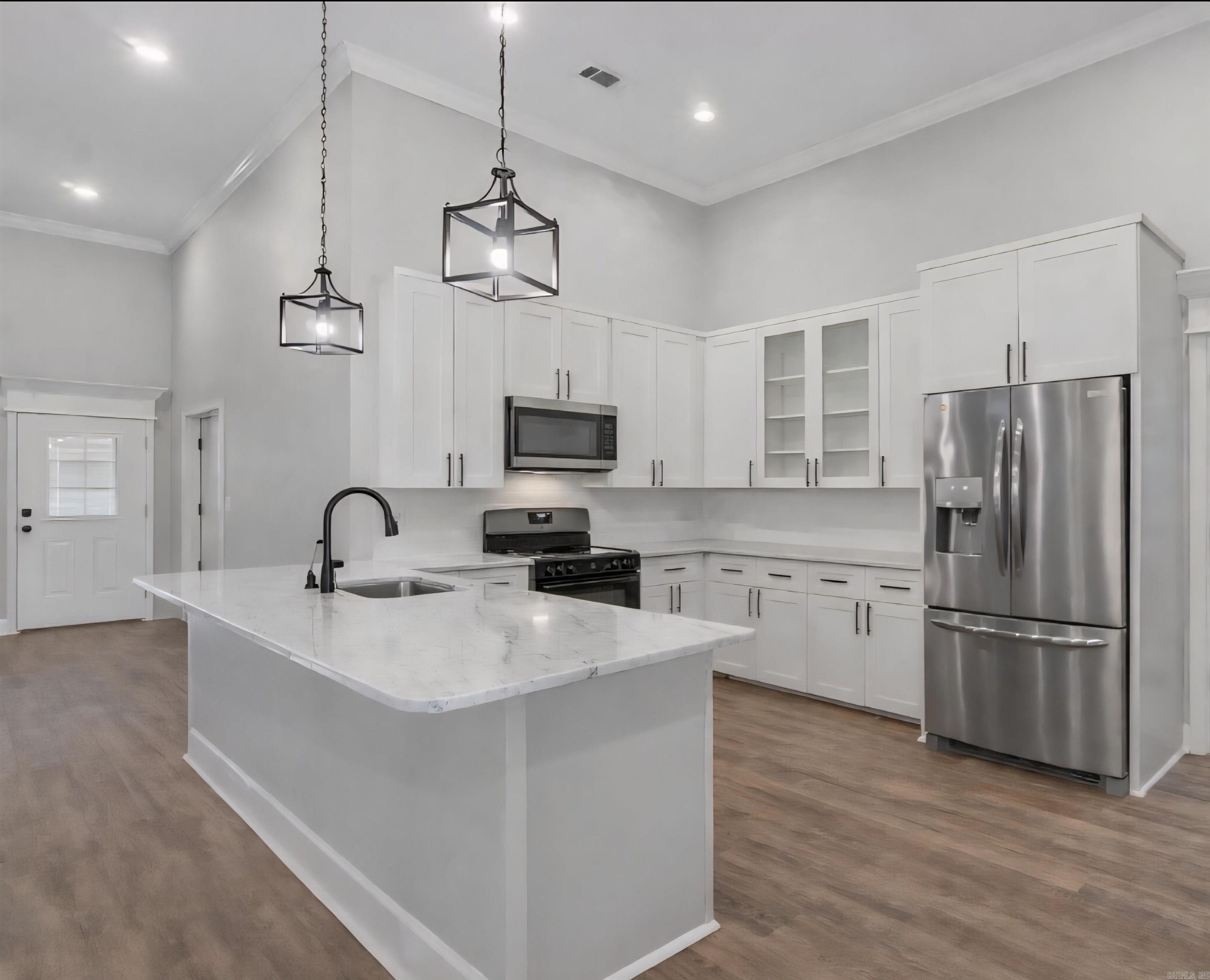 CREEKSIDE ADDN - Residential