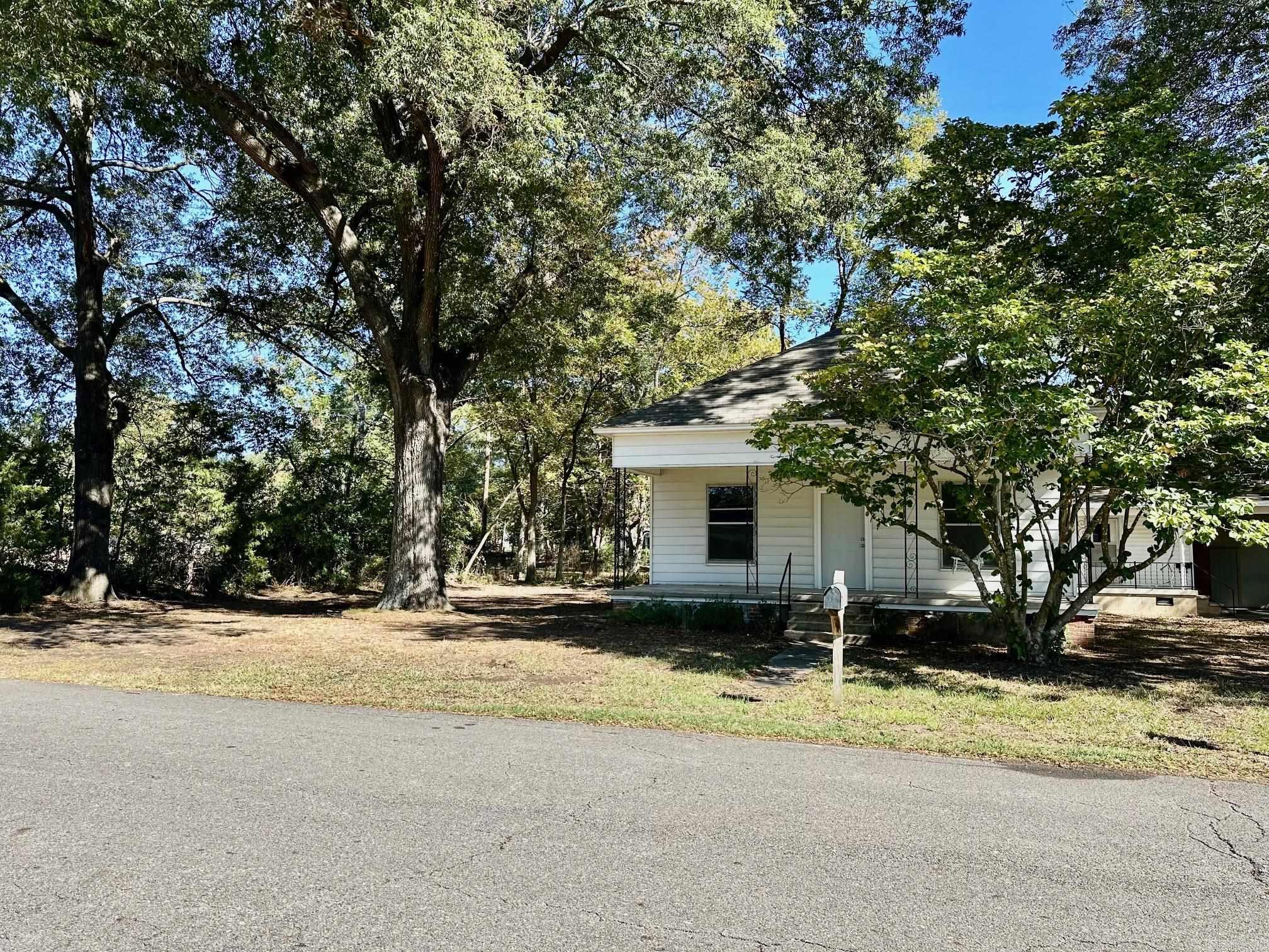 HOLFORD ADDN - Residential