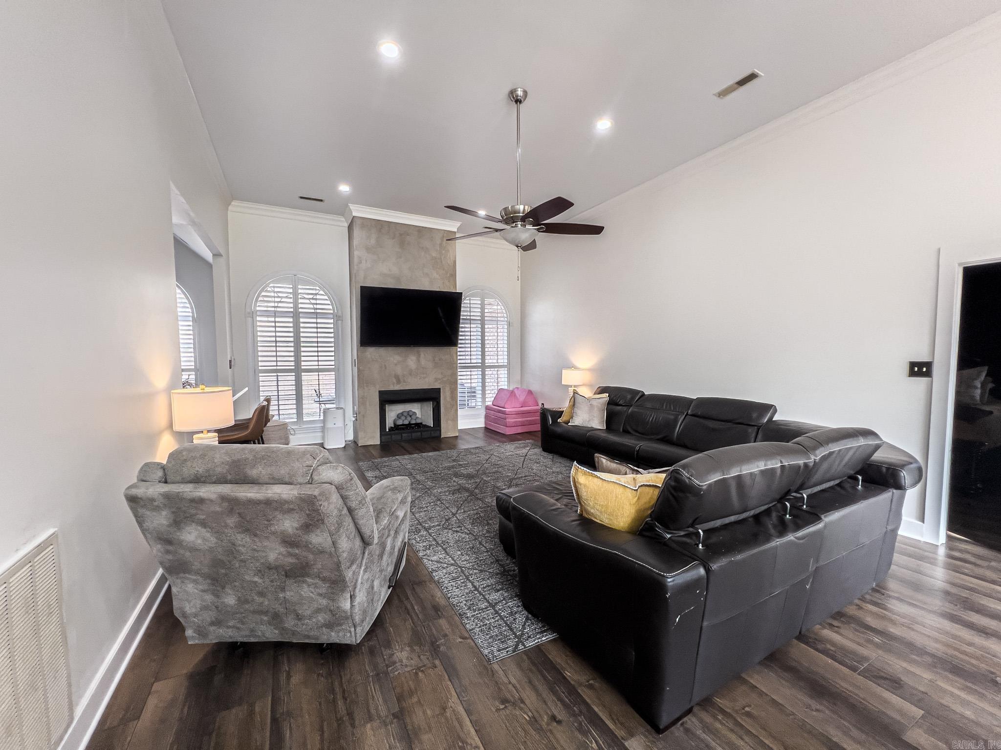 WYNNEWOOD ADDITION - Residential