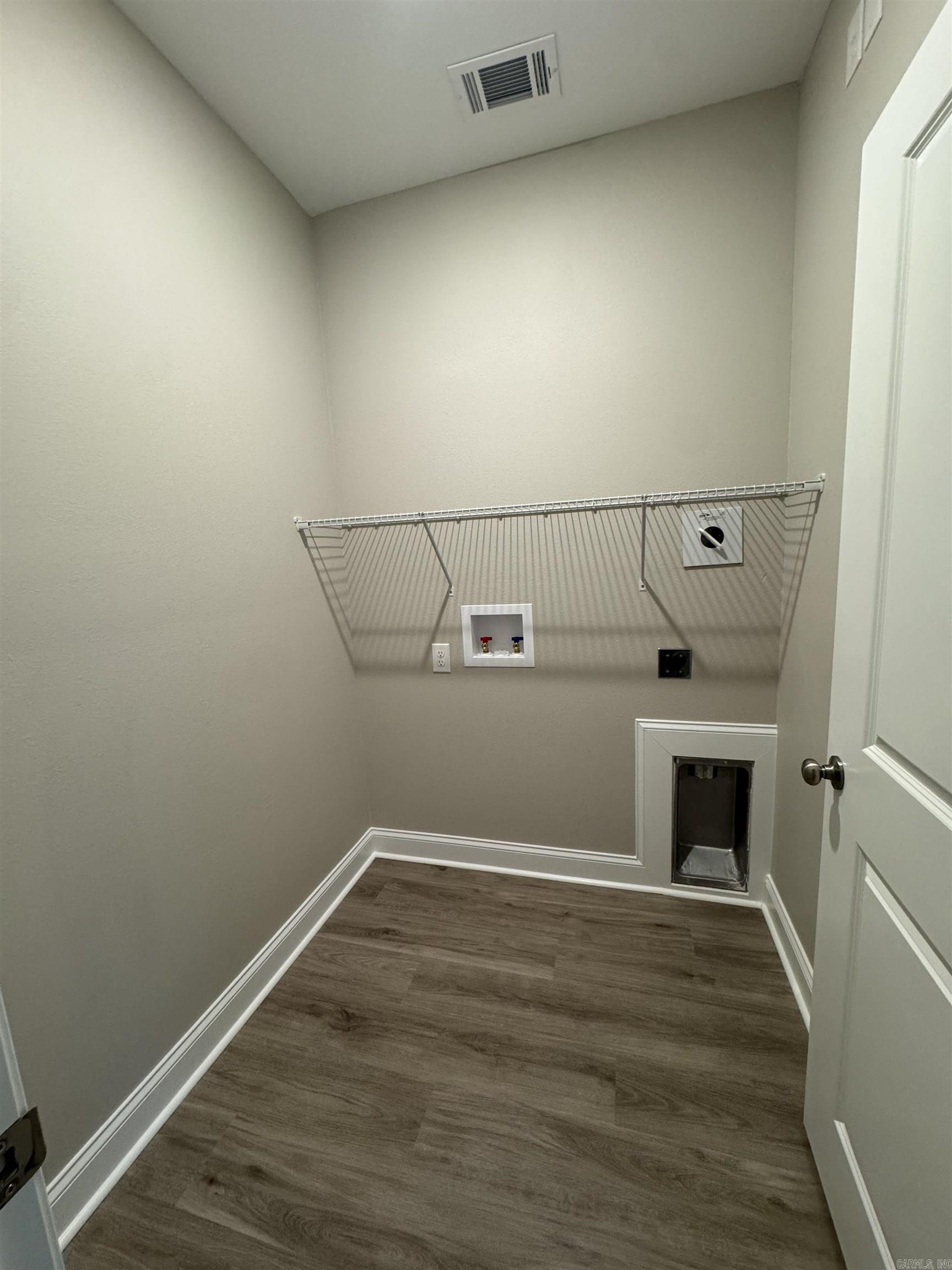 SULLY'S SUBDIVISION - Residential Lease