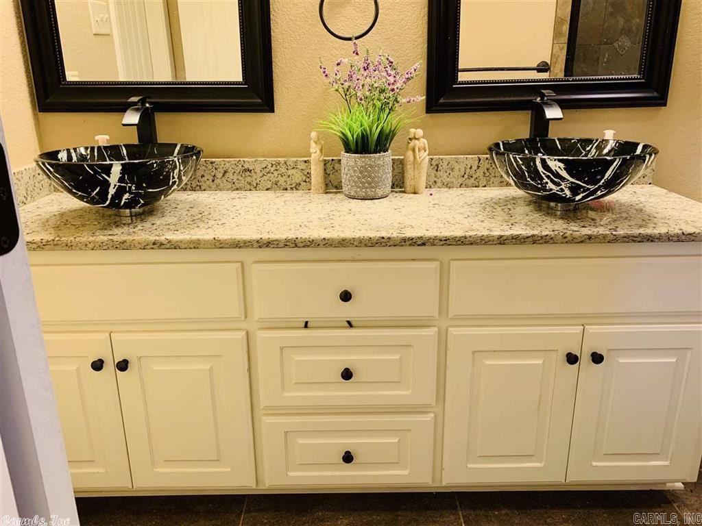 Churchill Downs - Residential Lease