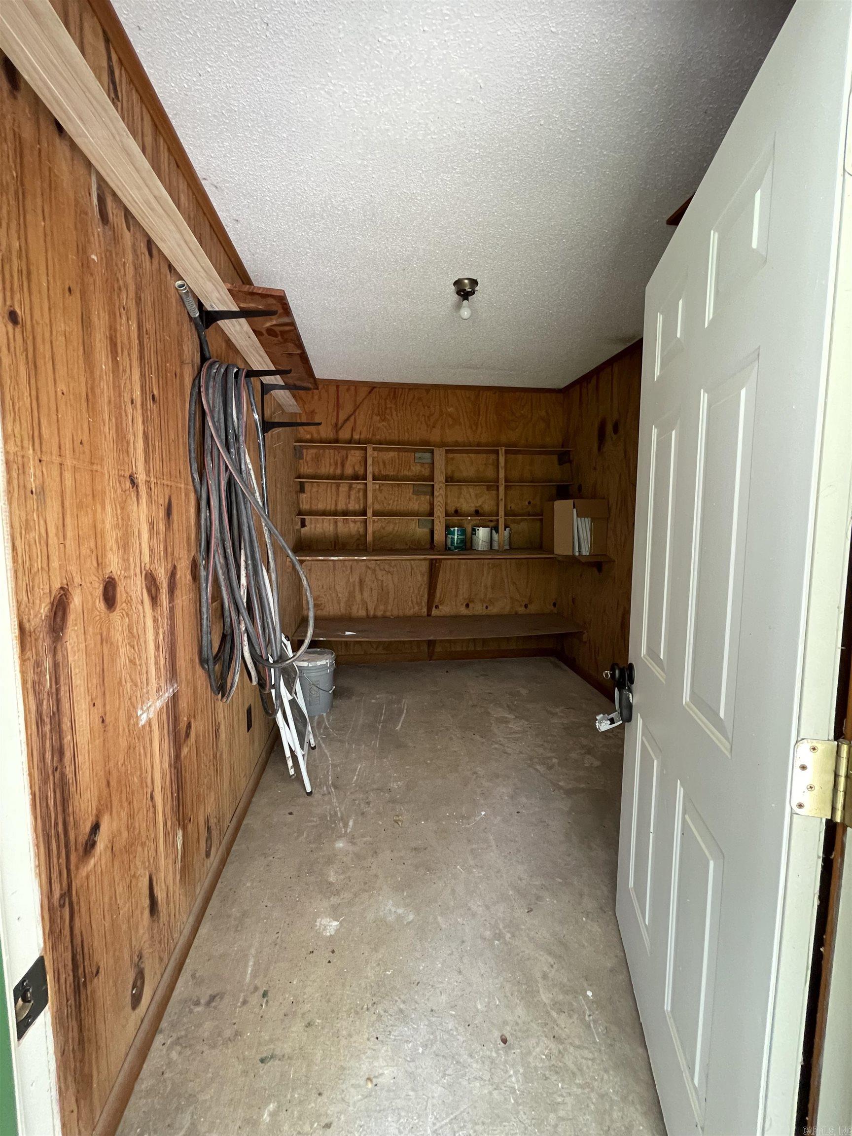 PINEY WOODS ESTATES - Residential