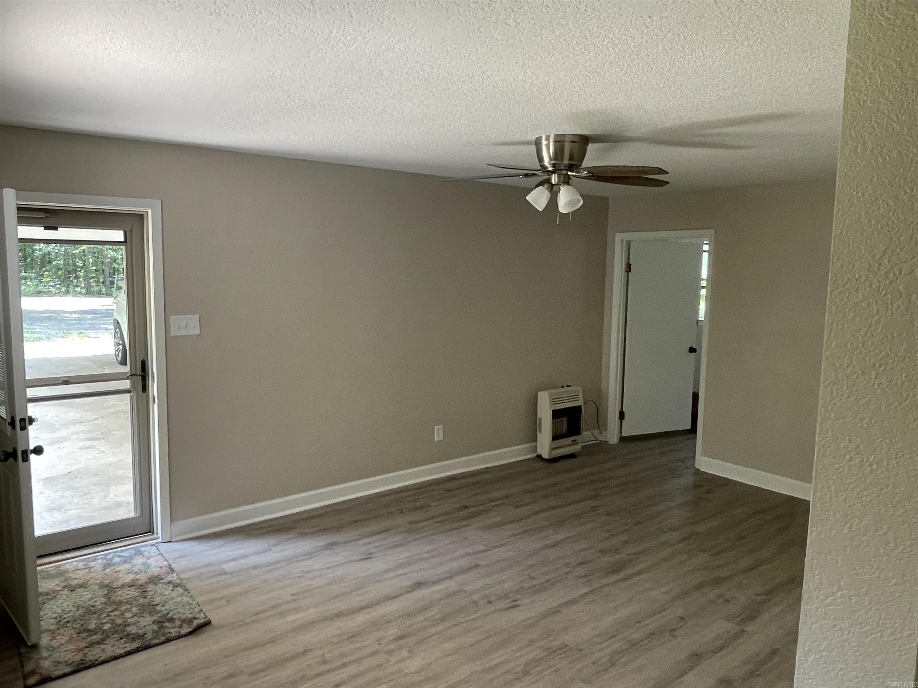 PINEY WOODS ESTATES - Residential