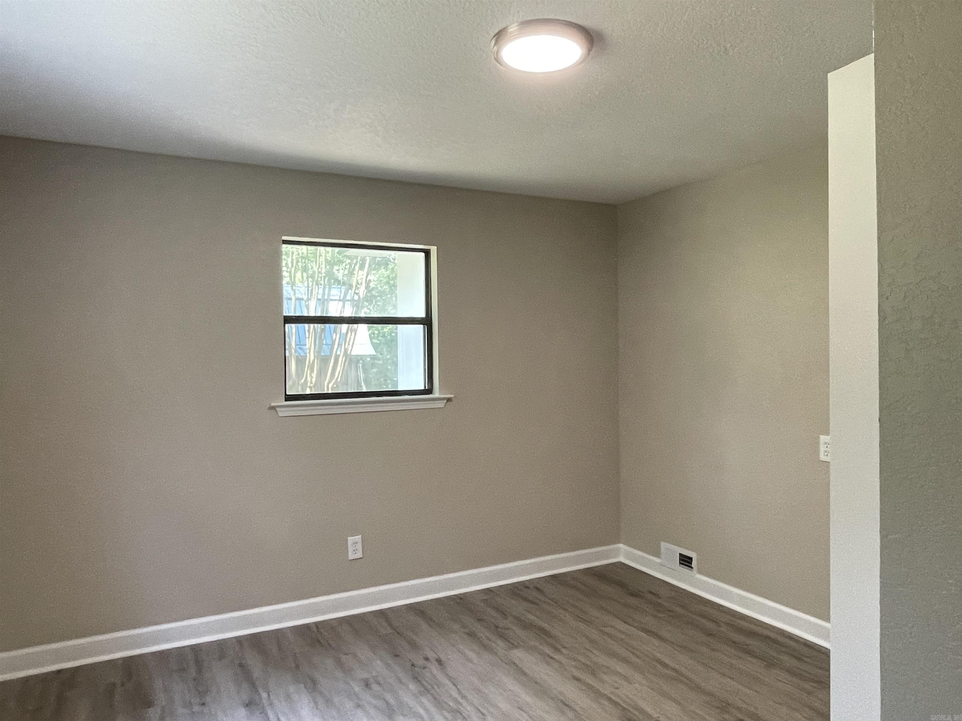 PINEY WOODS ESTATES - Residential